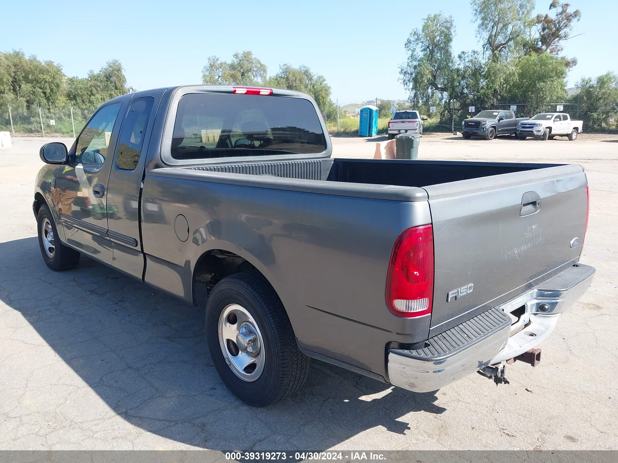 Photo 2 VIN: 1FTRX17L33NB92076 - FORD F-150 