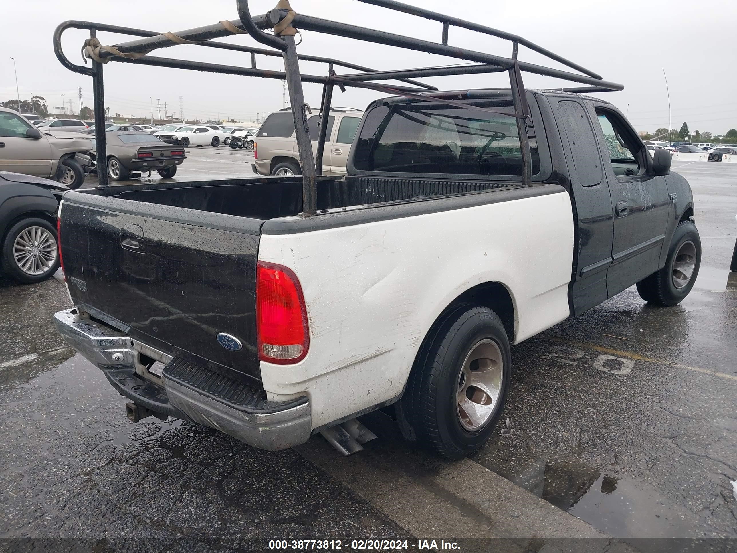 Photo 3 VIN: 1FTRX17L7YKA99358 - FORD F-150 