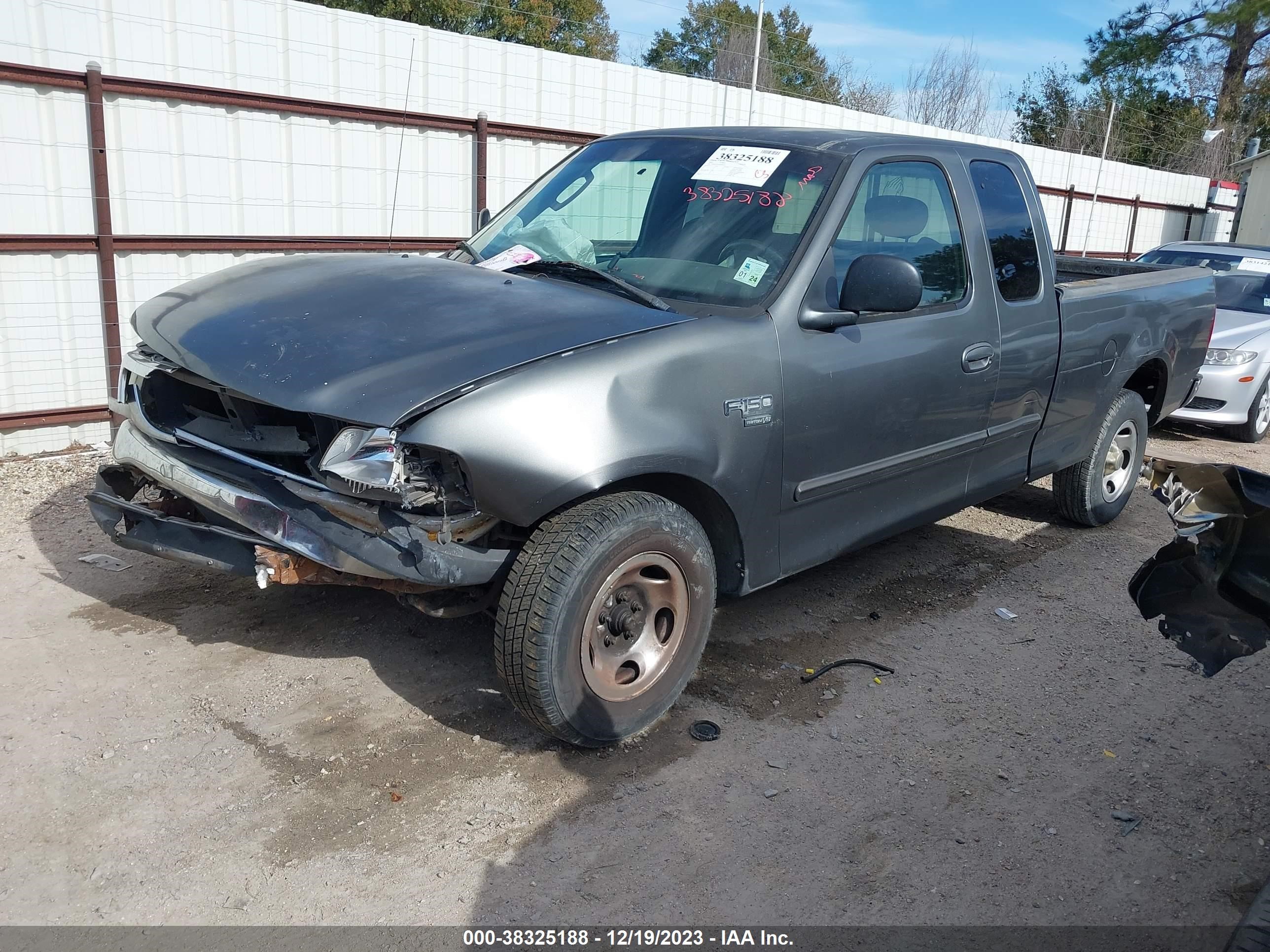 Photo 1 VIN: 1FTRX17L92NB01942 - FORD F-150 