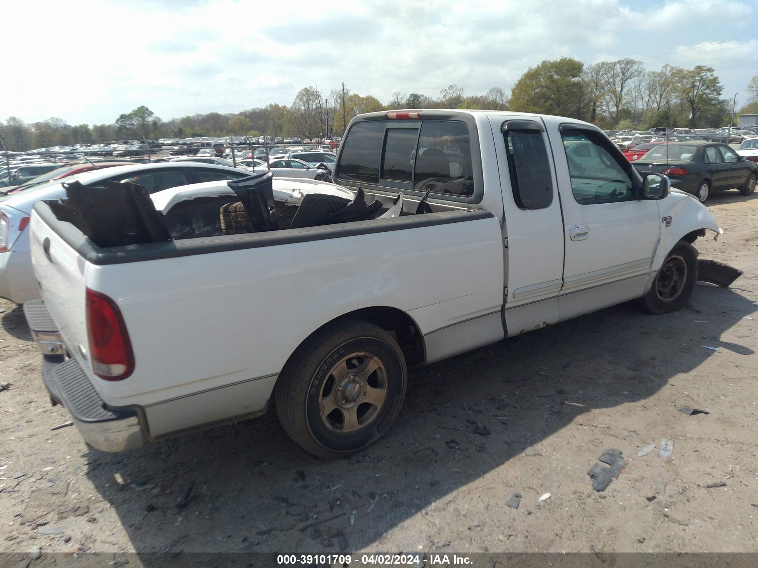 Photo 3 VIN: 1FTRX17W4YNA70652 - FORD F-150 