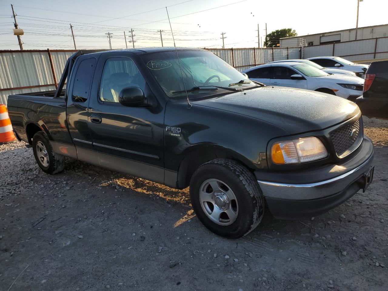 Photo 3 VIN: 1FTRX17W81KB46848 - FORD F-150 