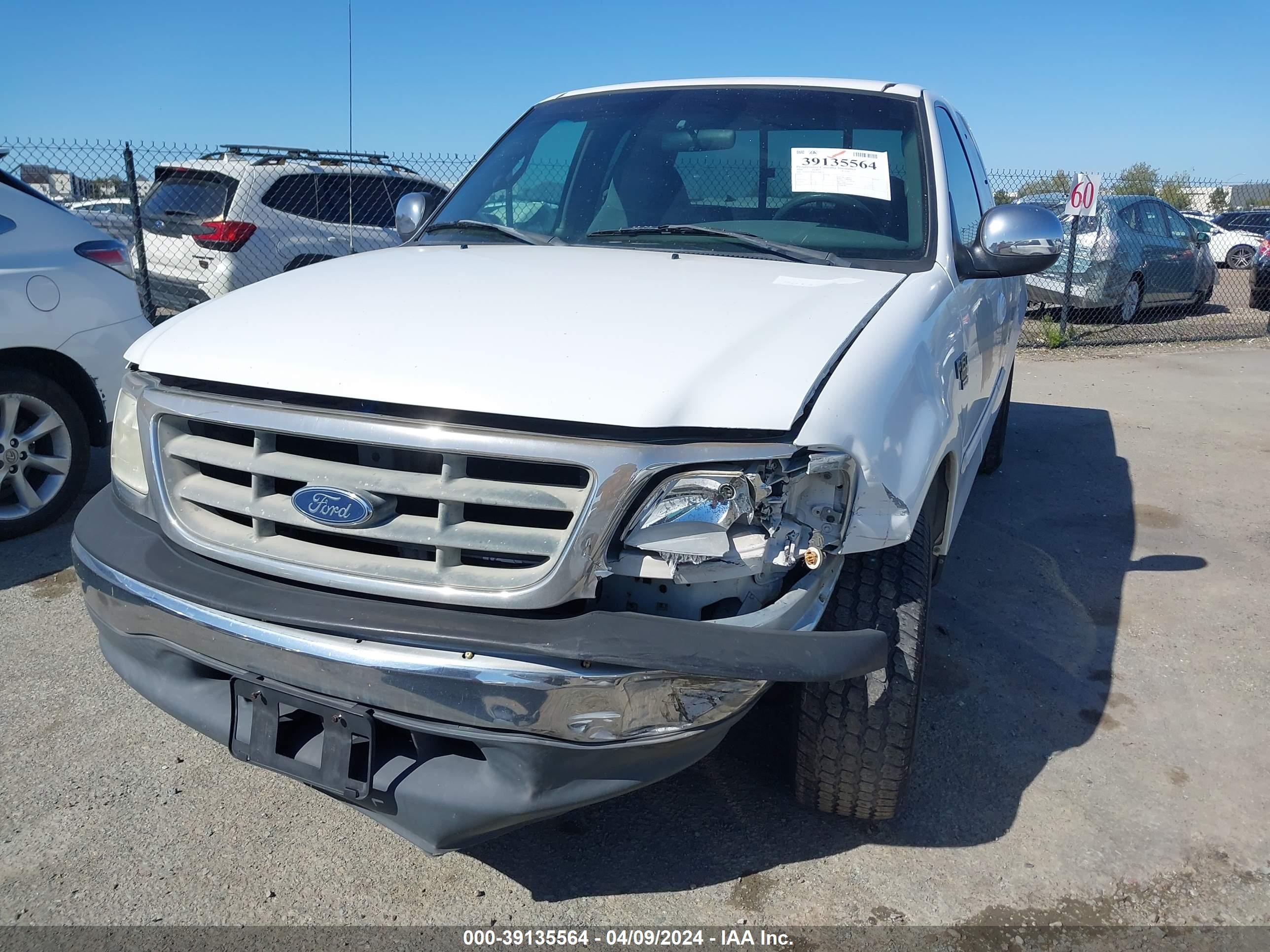 Photo 5 VIN: 1FTRX17W8YKA08527 - FORD F-150 