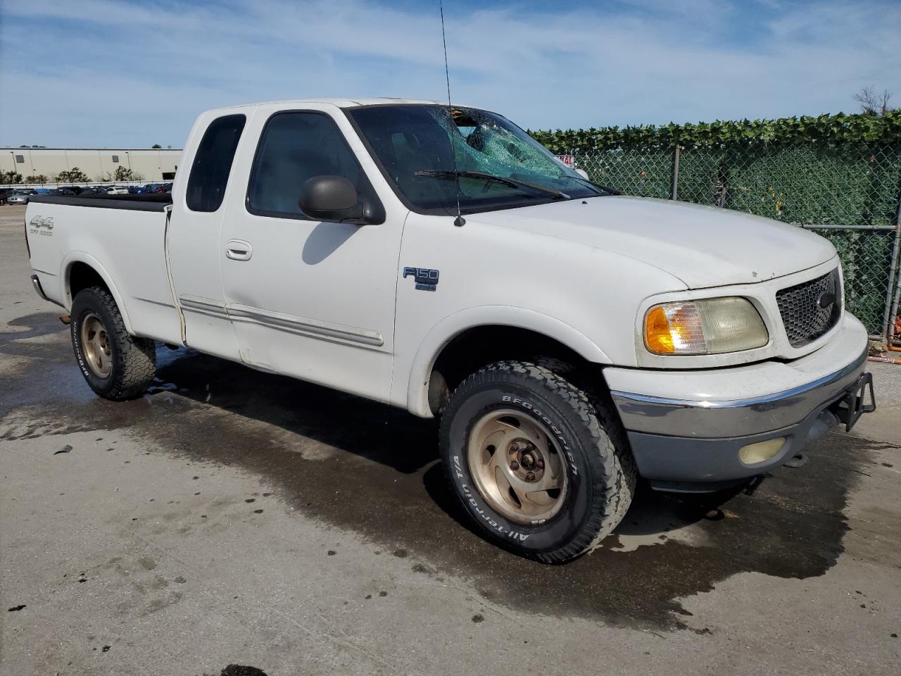 Photo 3 VIN: 1FTRX18L1YNA92161 - FORD F-150 