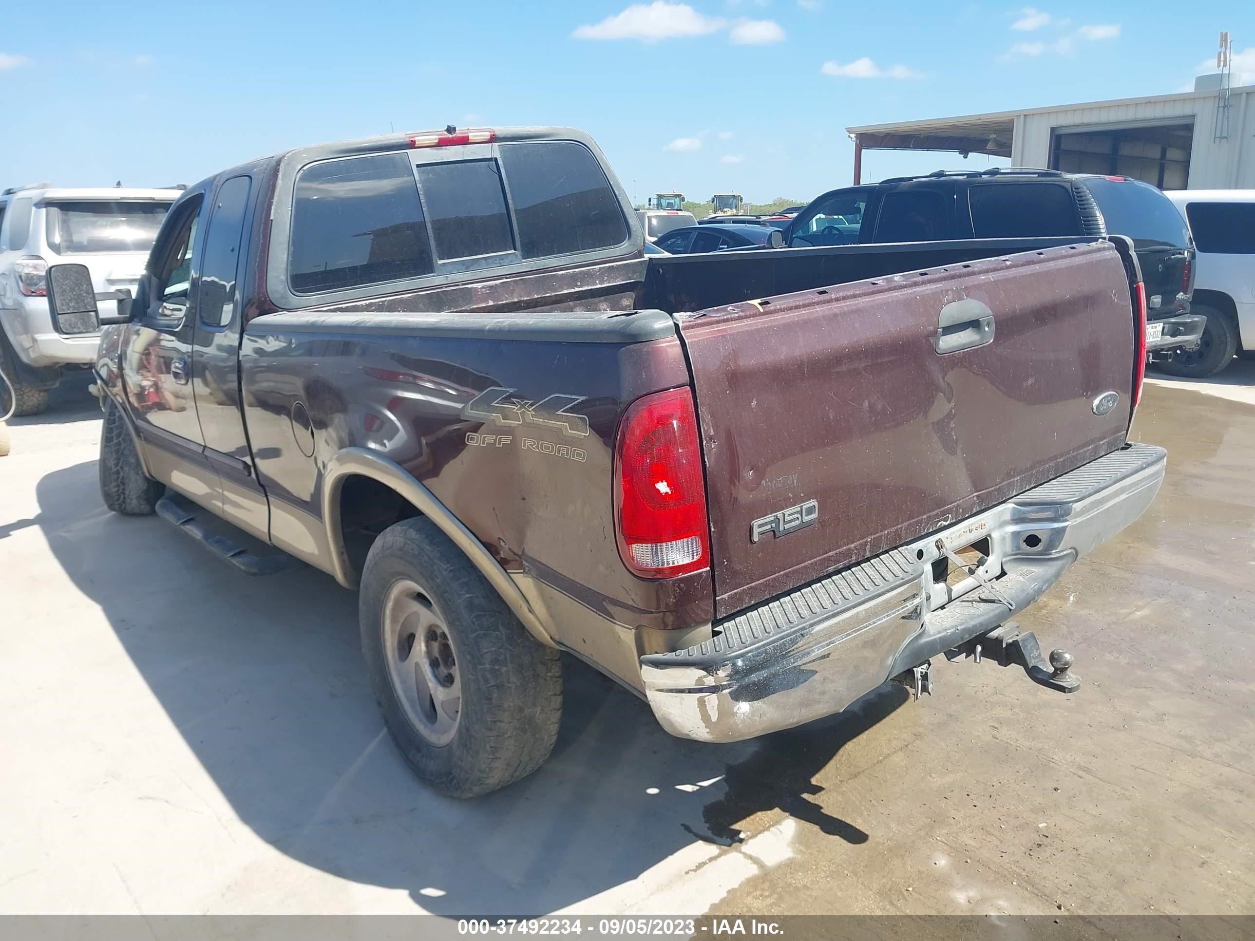 Photo 2 VIN: 1FTRX18L2YNB77848 - FORD F-150 