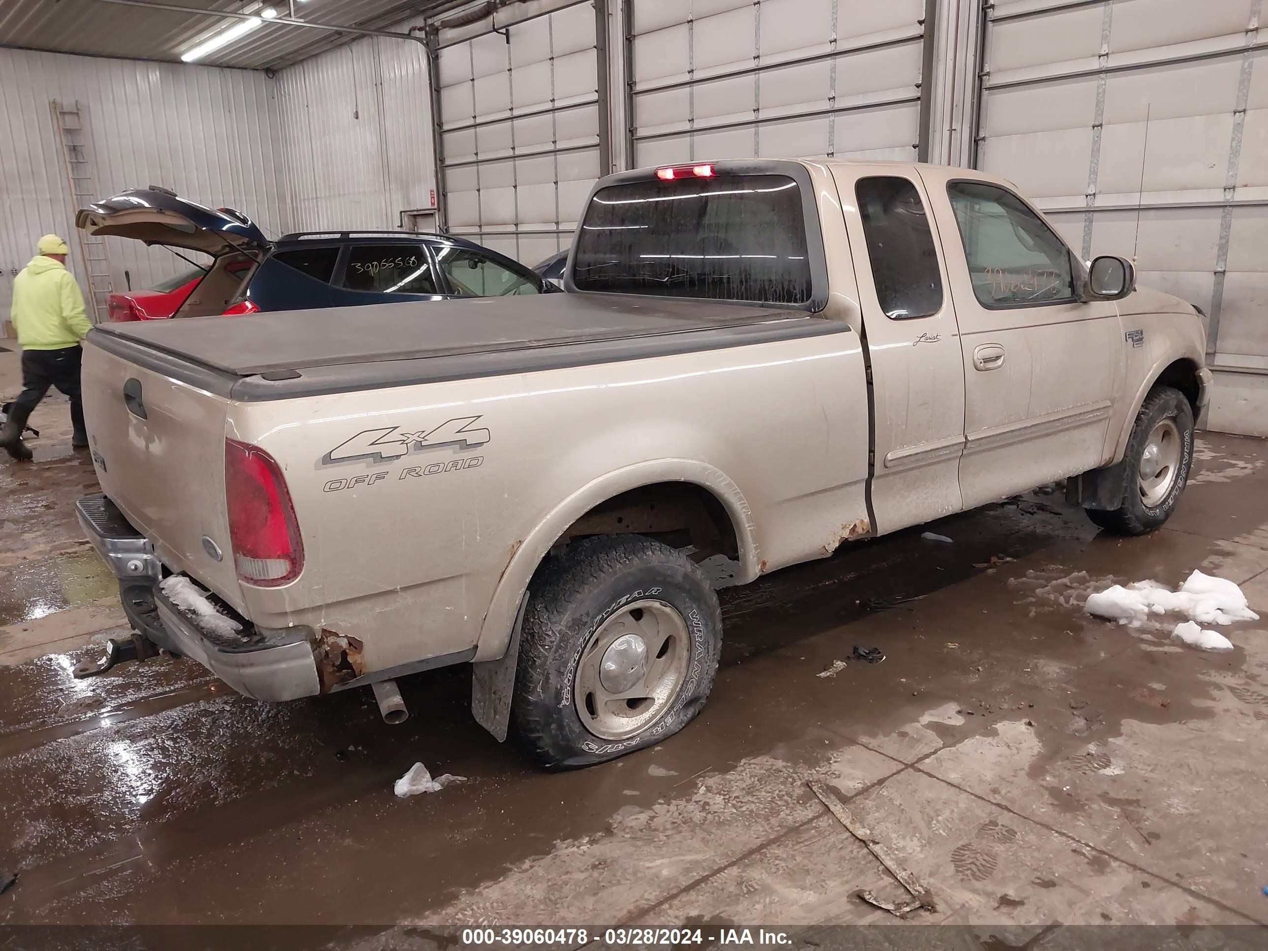 Photo 3 VIN: 1FTRX18L3YNA86667 - FORD F-150 