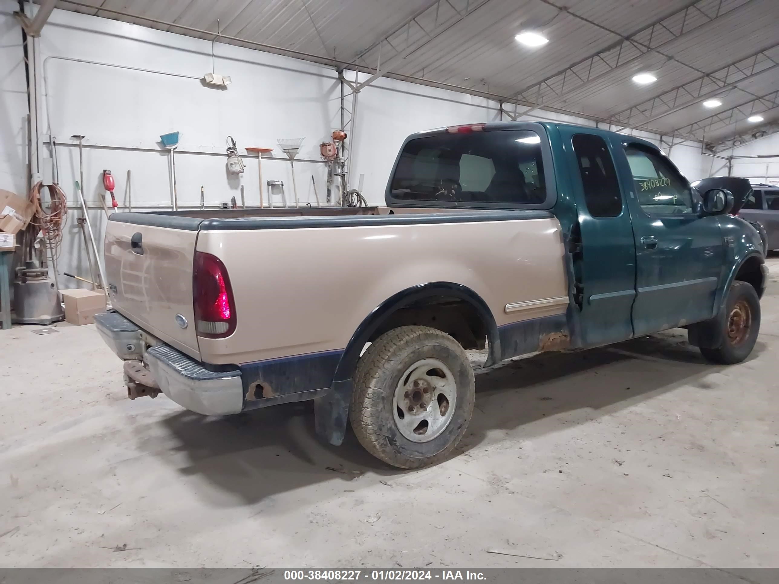 Photo 3 VIN: 1FTRX18L5YNA10092 - FORD F-150 