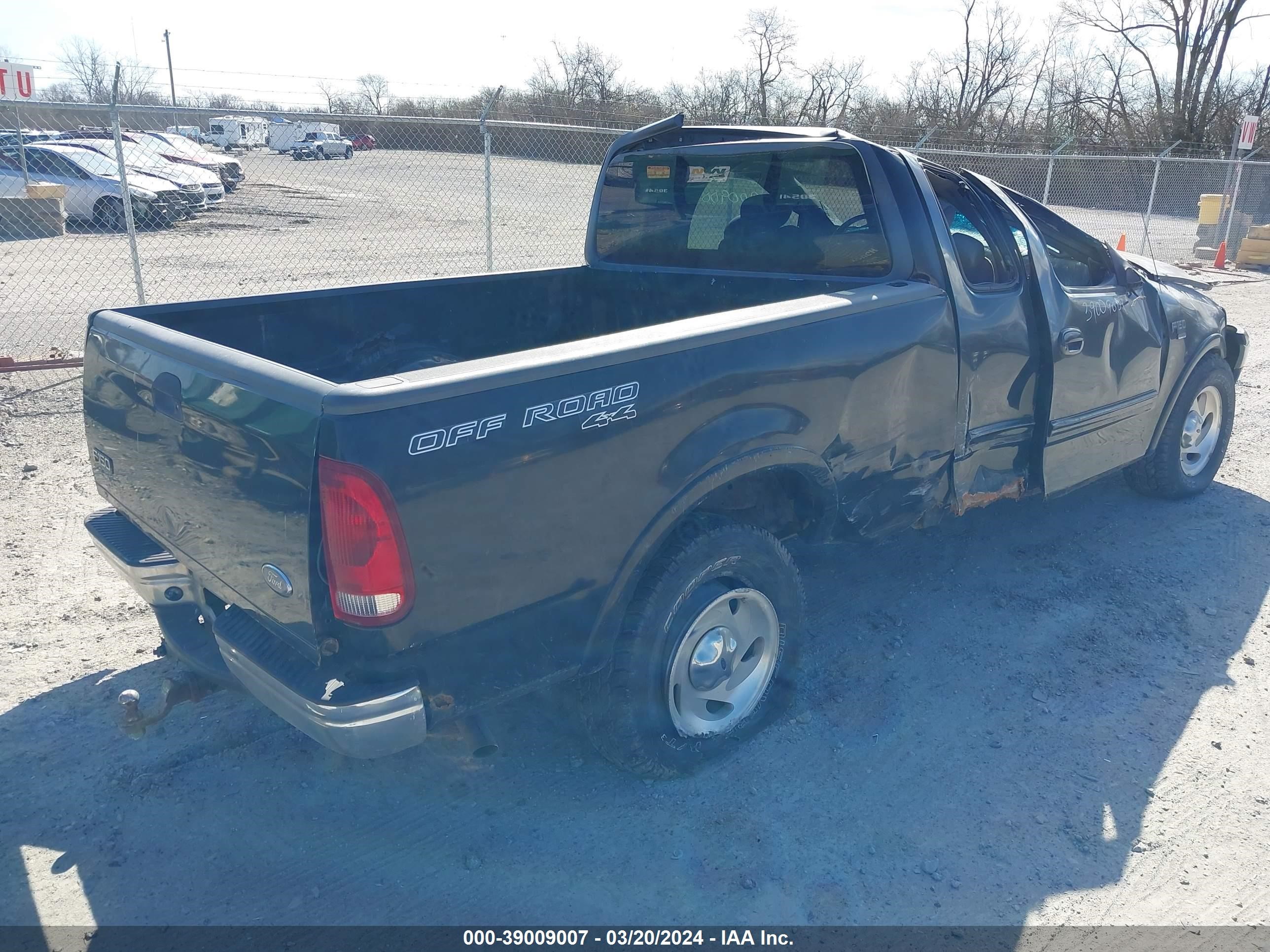 Photo 3 VIN: 1FTRX18L81NB46819 - FORD F-150 