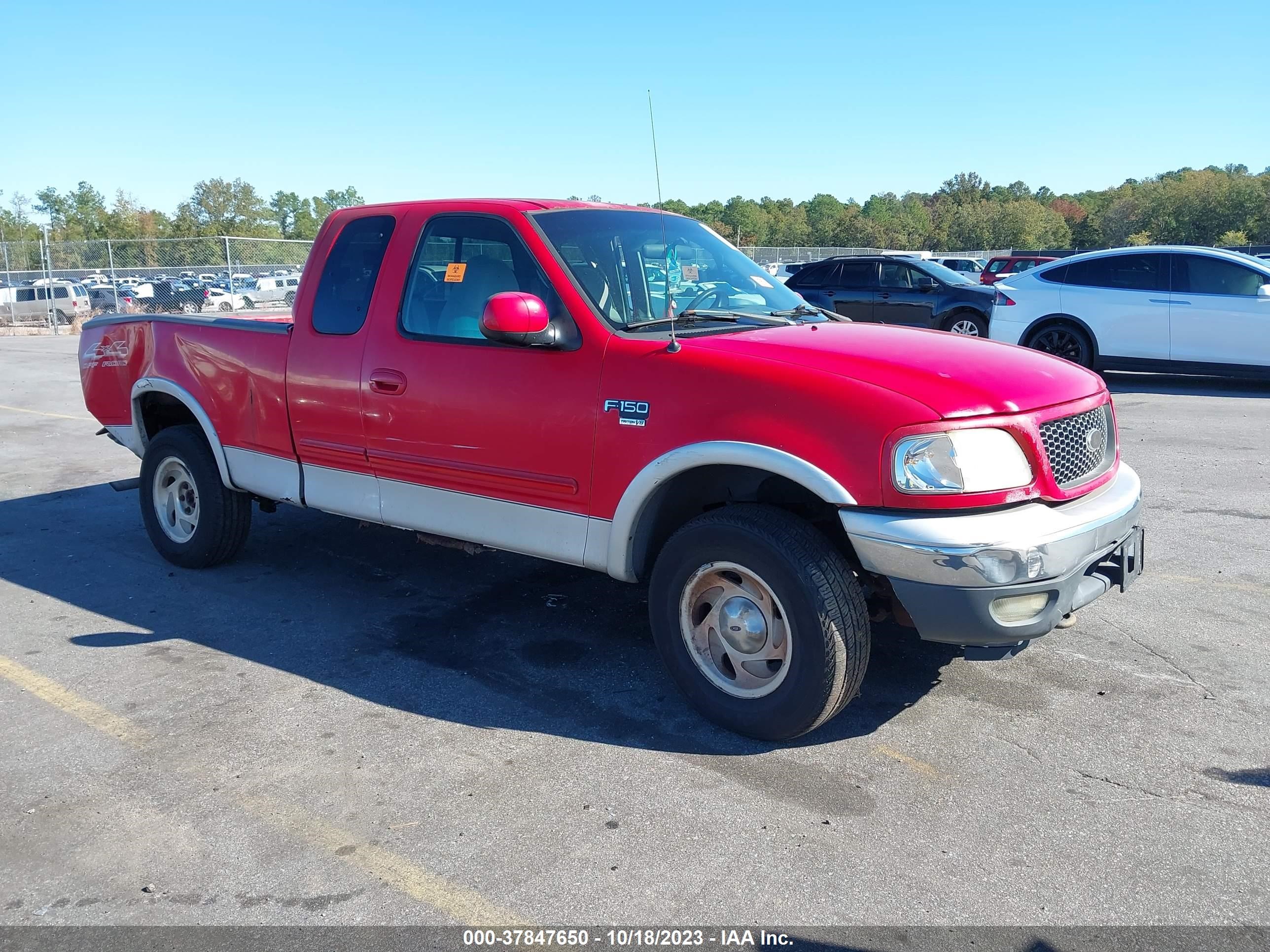 Photo 0 VIN: 1FTRX18L9YNB45608 - FORD F-150 