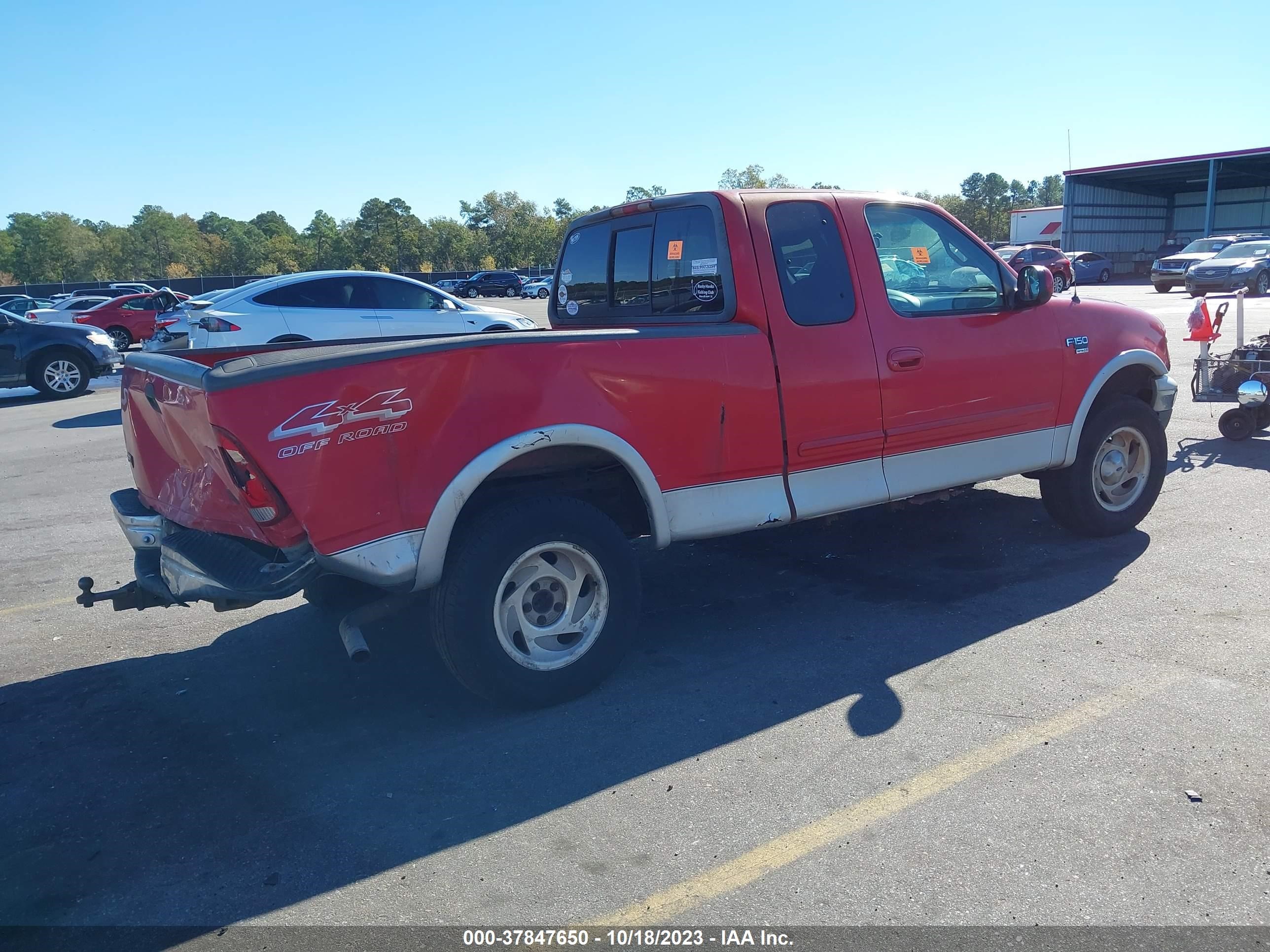 Photo 3 VIN: 1FTRX18L9YNB45608 - FORD F-150 