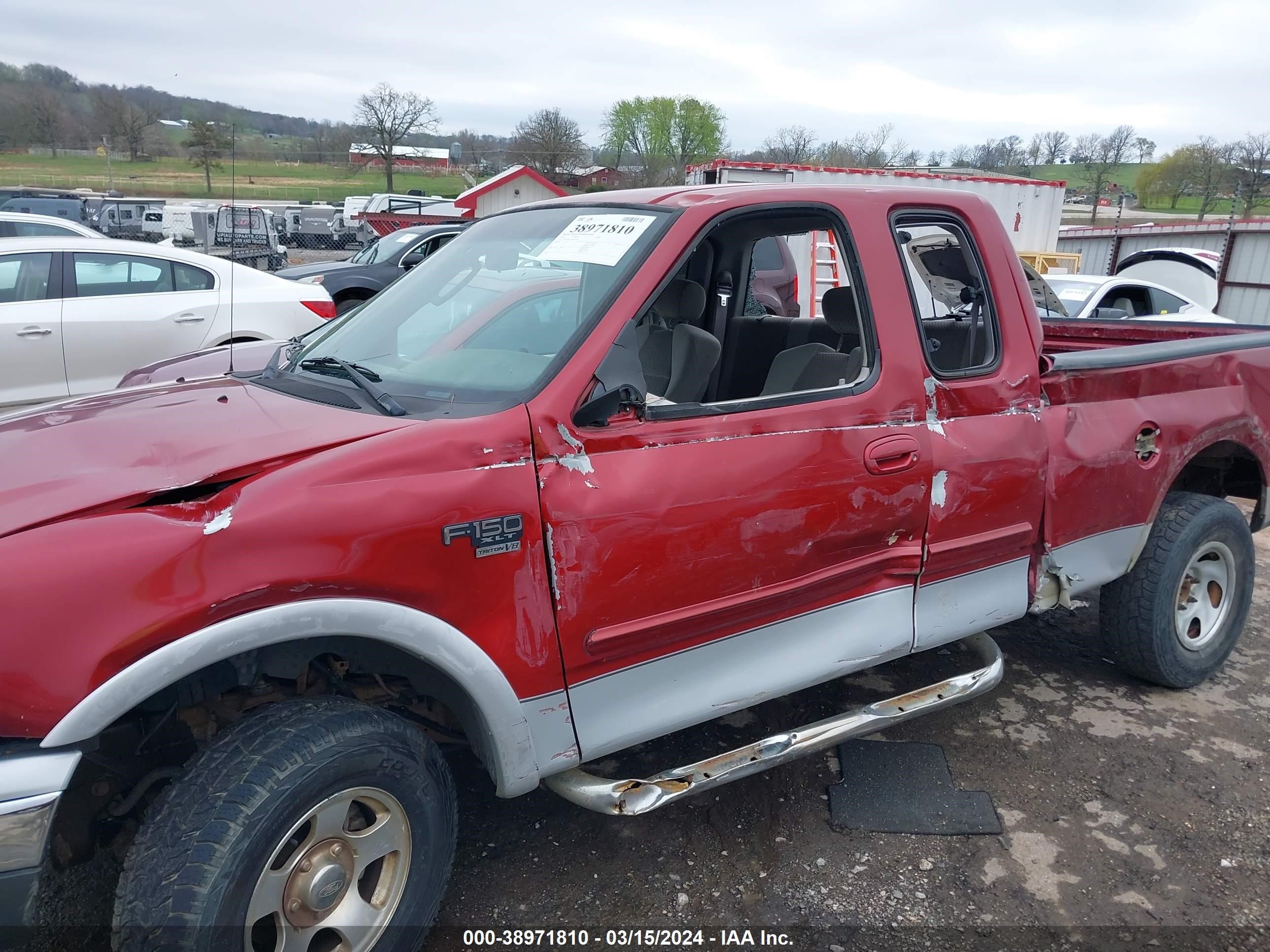 Photo 5 VIN: 1FTRX18W02NB54182 - FORD F-150 