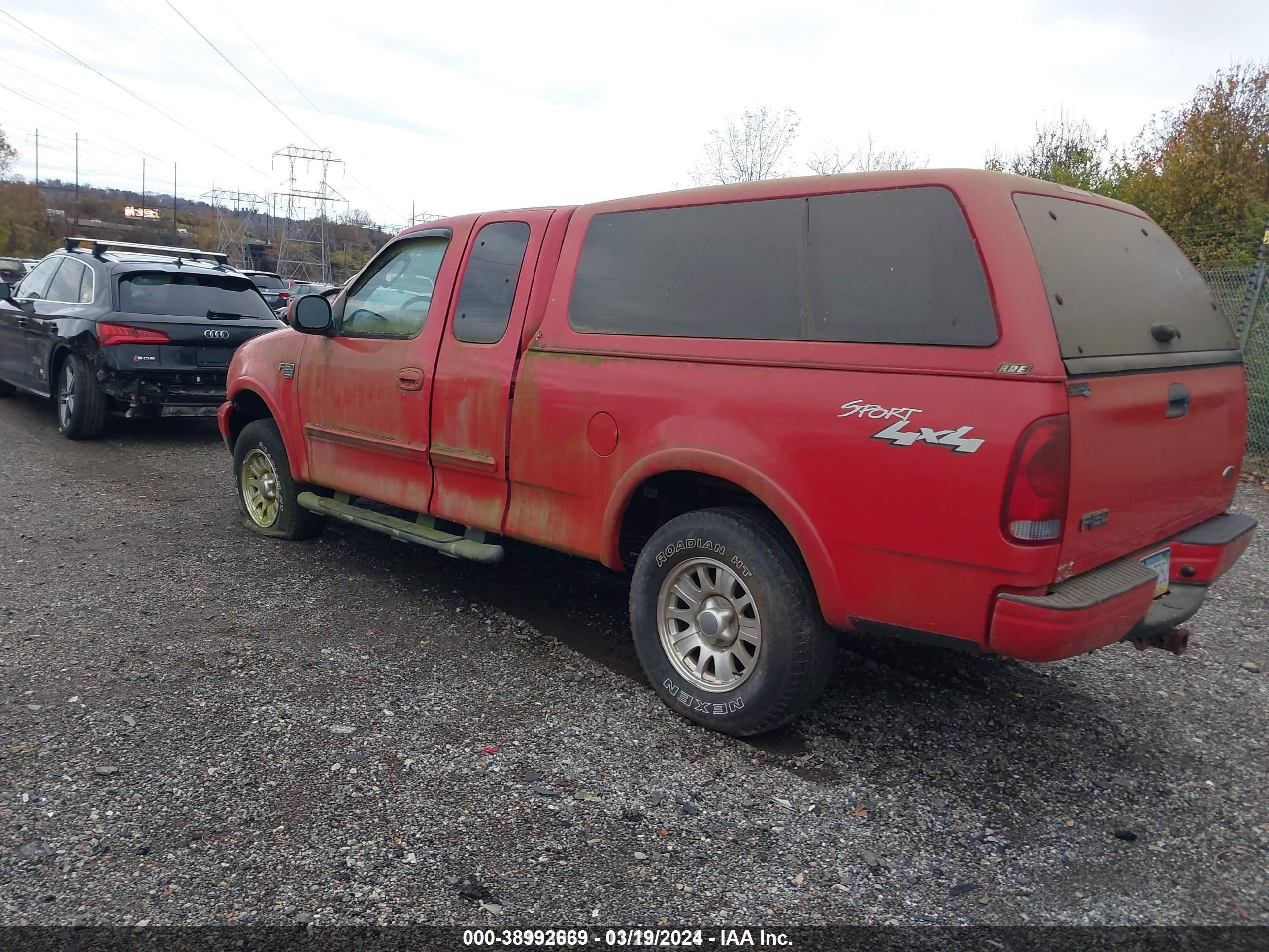 Photo 3 VIN: 1FTRX18W02NC09083 - FORD F-150 