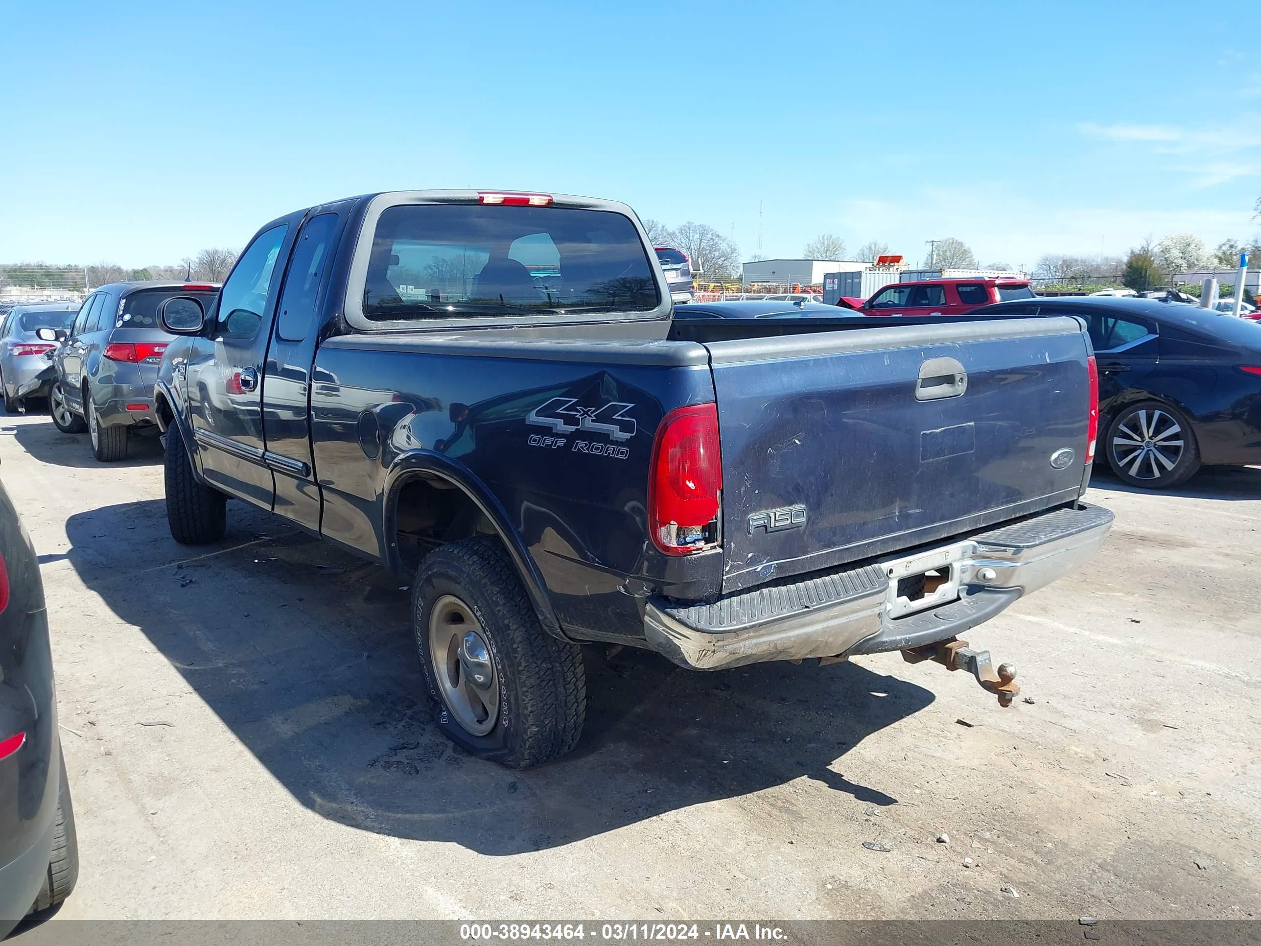 Photo 2 VIN: 1FTRX18W0YKA46753 - FORD F-150 