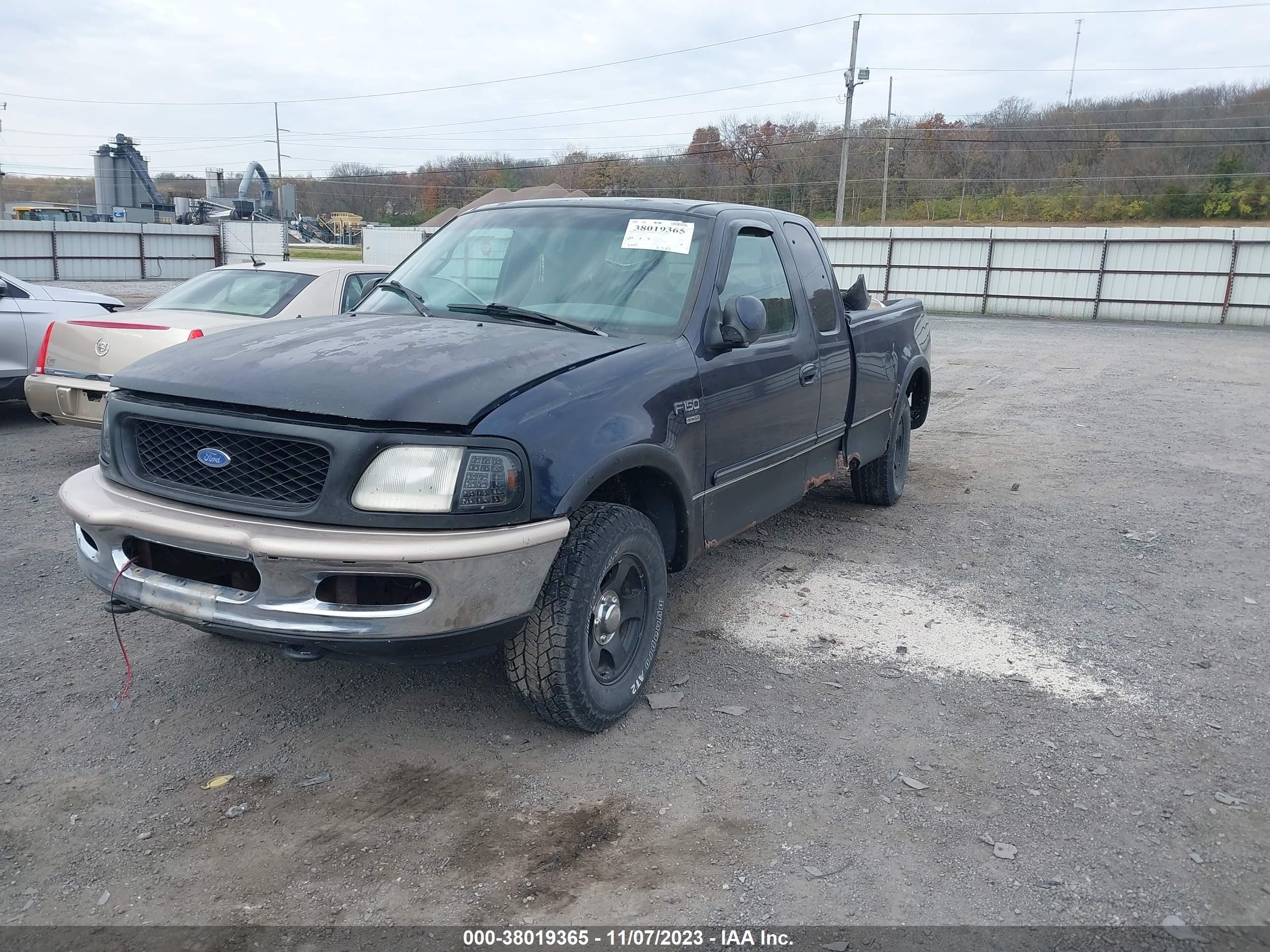 Photo 1 VIN: 1FTRX18W1XNC31598 - FORD F-150 