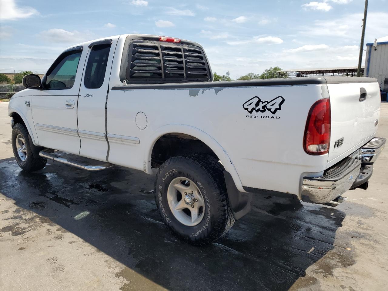 Photo 1 VIN: 1FTRX18W2XNA02699 - FORD F-150 