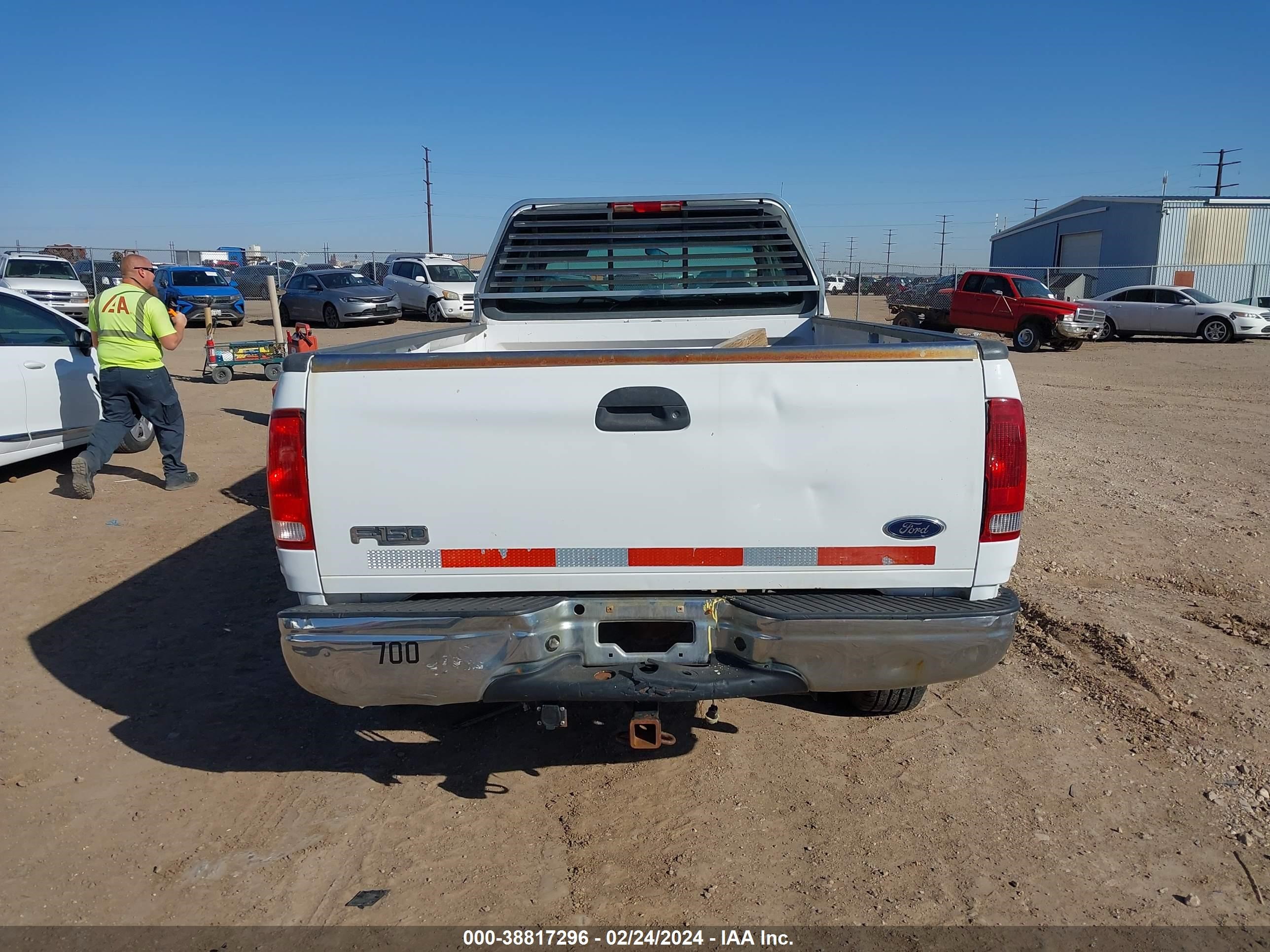 Photo 15 VIN: 1FTRX18W41NA20502 - FORD F-150 