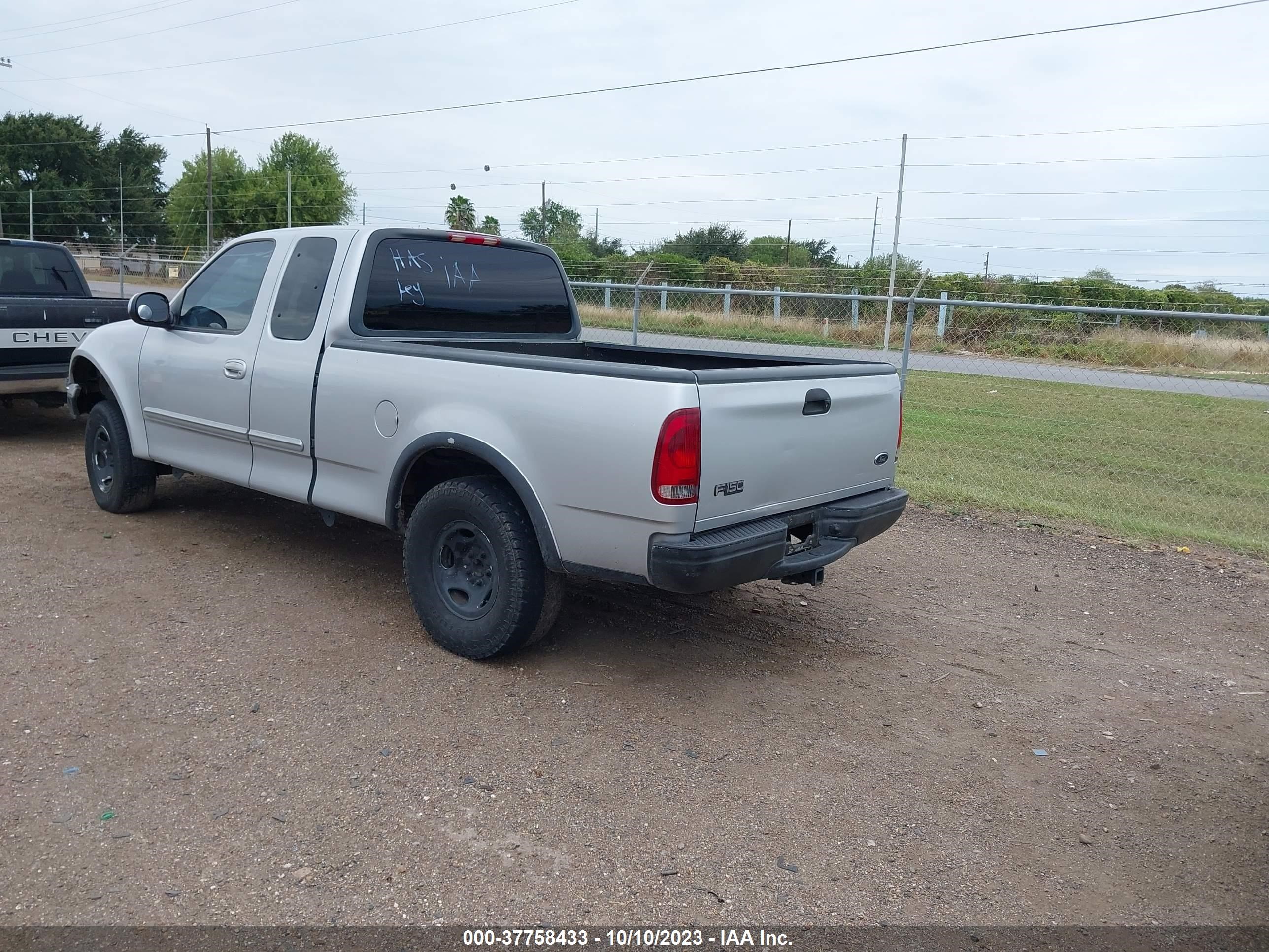 Photo 2 VIN: 1FTRX18W8XKB17762 - FORD F-150 