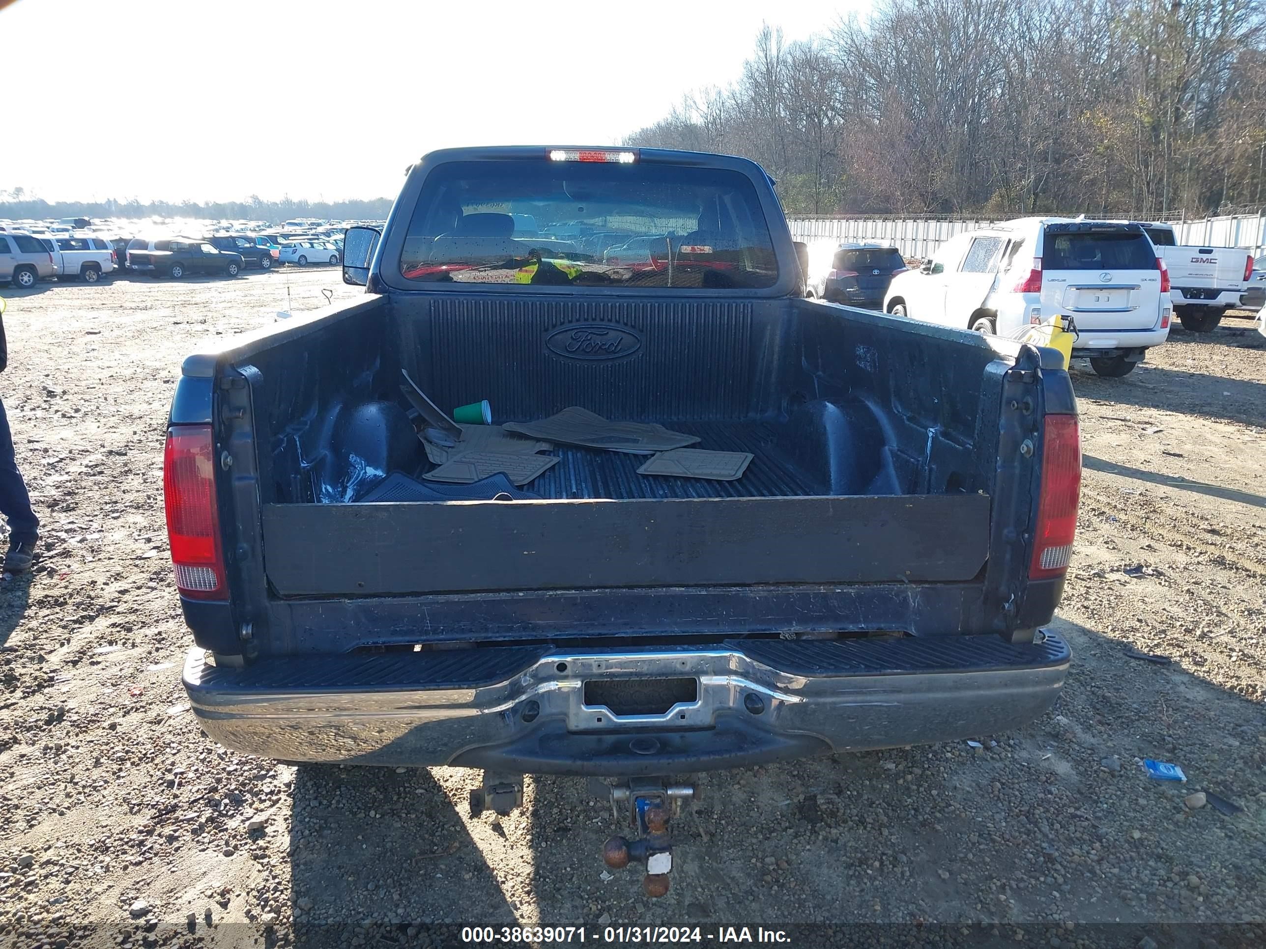 Photo 14 VIN: 1FTRX18W92NB30947 - FORD F-150 