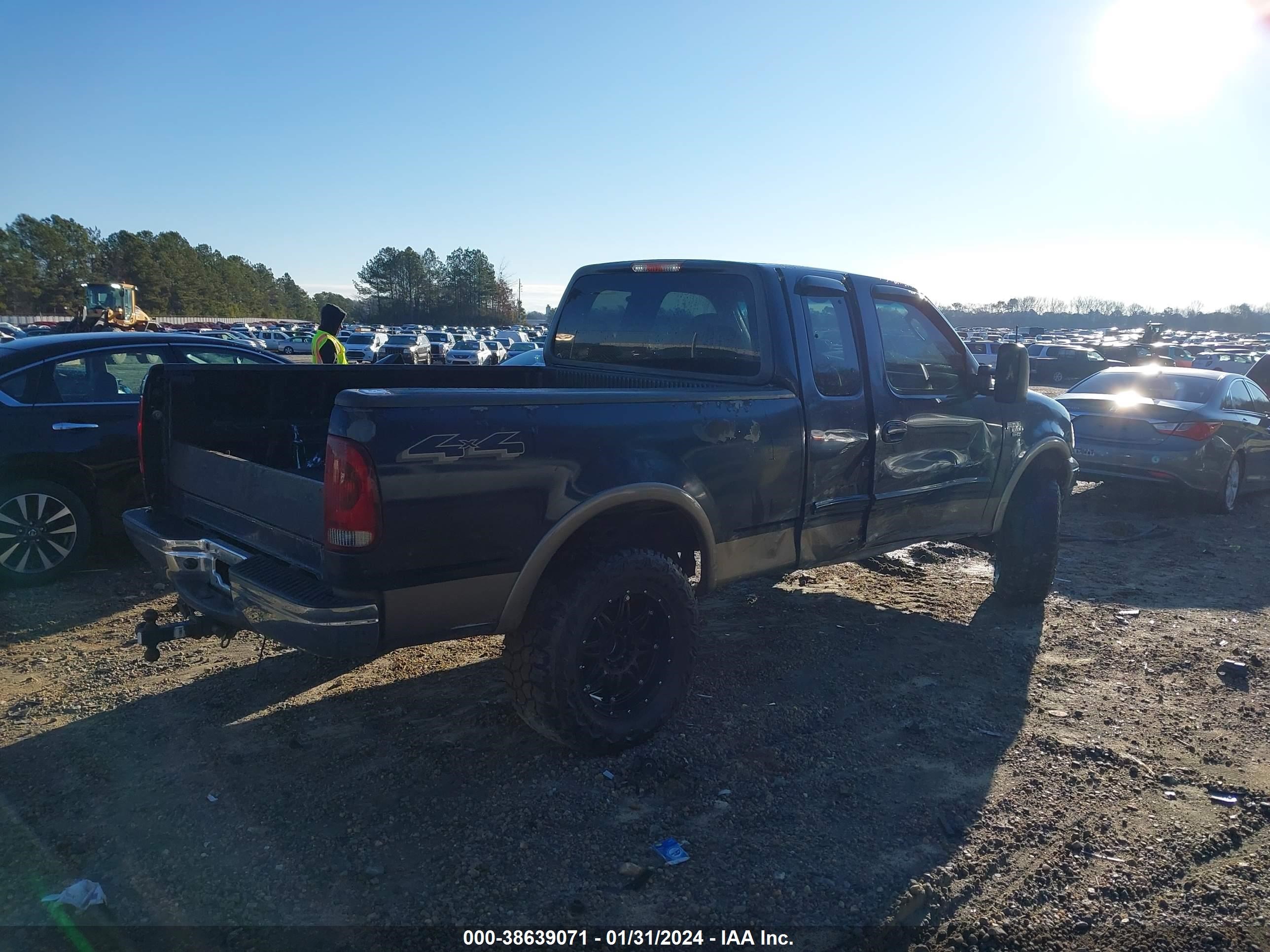 Photo 3 VIN: 1FTRX18W92NB30947 - FORD F-150 