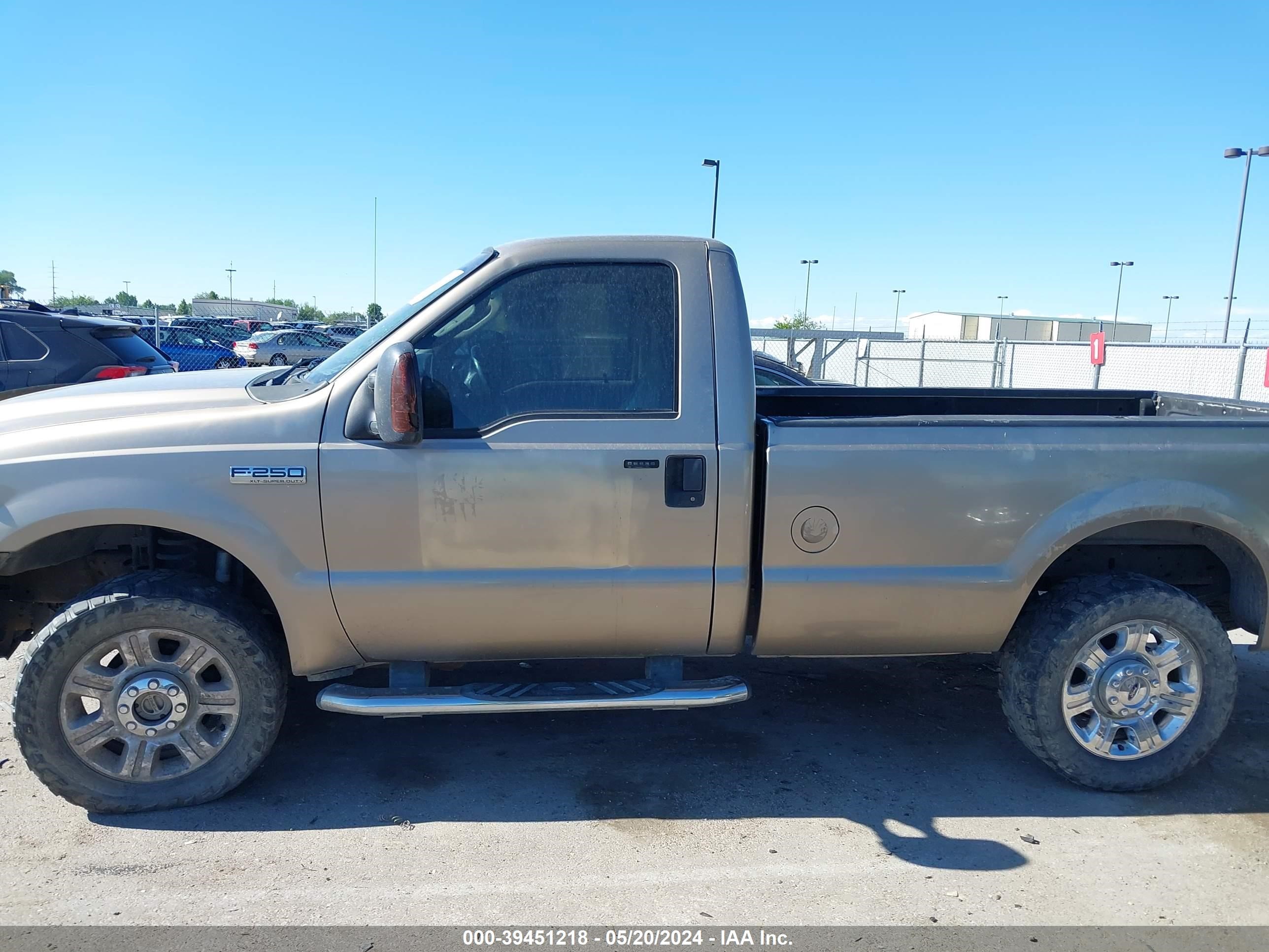 Photo 5 VIN: 1FTSF21Y66EC08354 - FORD F250 