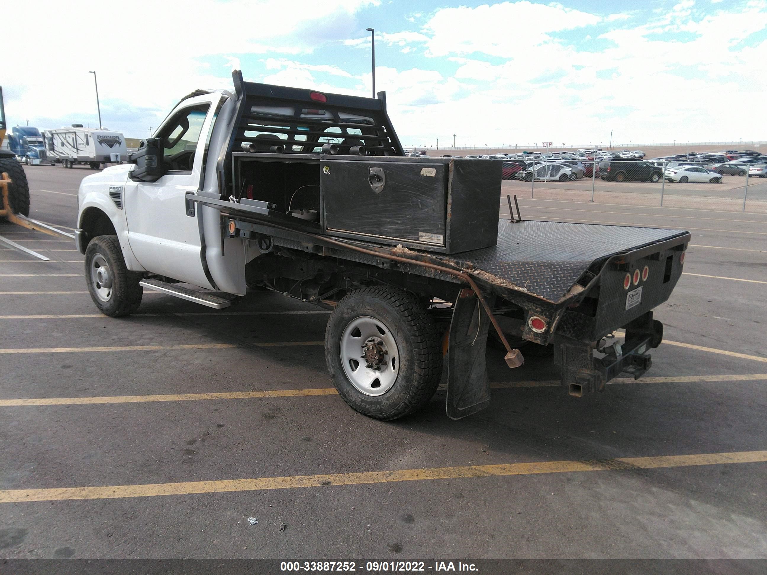 Photo 2 VIN: 1FTSF31529EA21547 - FORD F350 