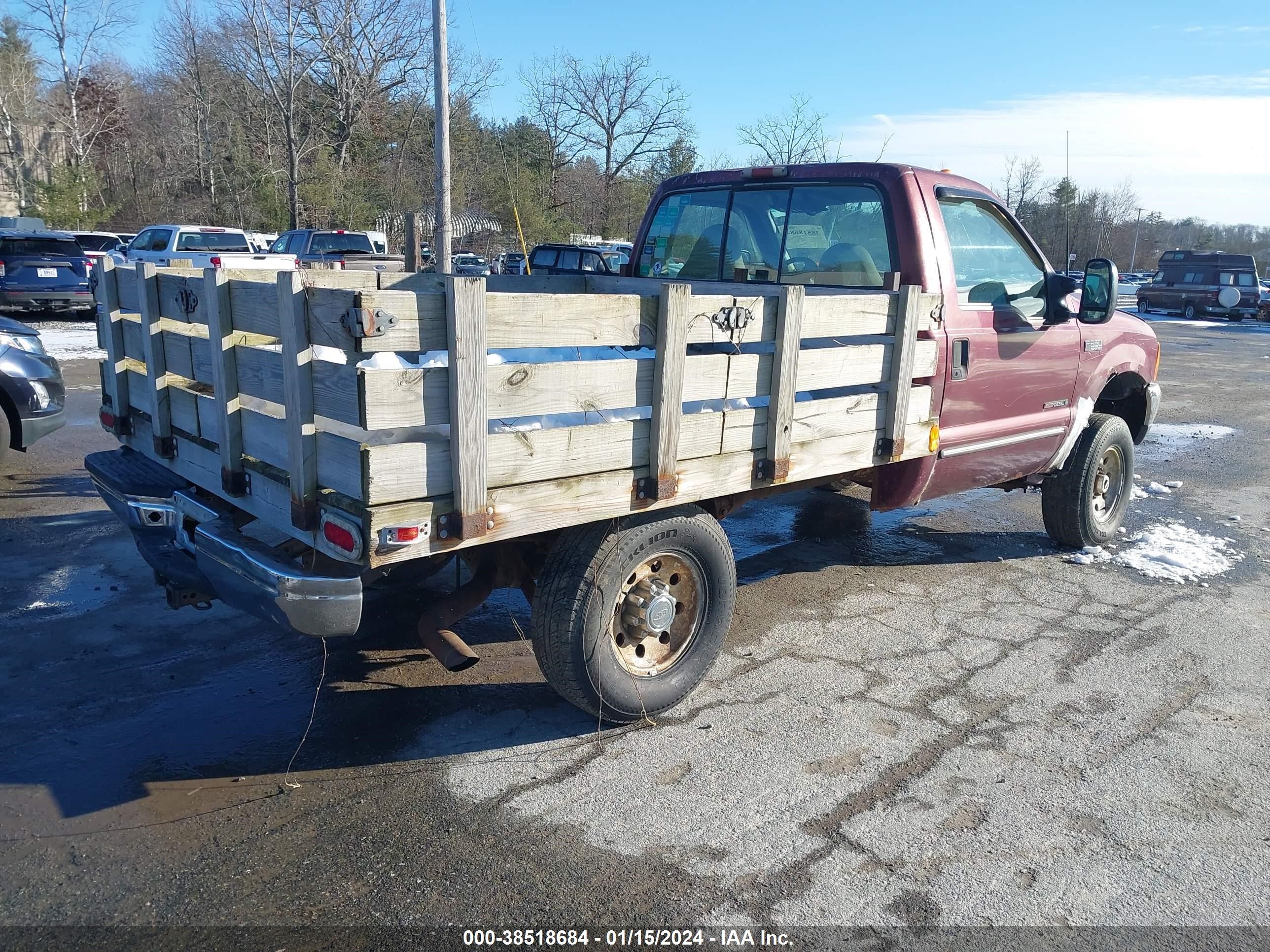 Photo 3 VIN: 1FTSF31F5YEC96918 - FORD F350 