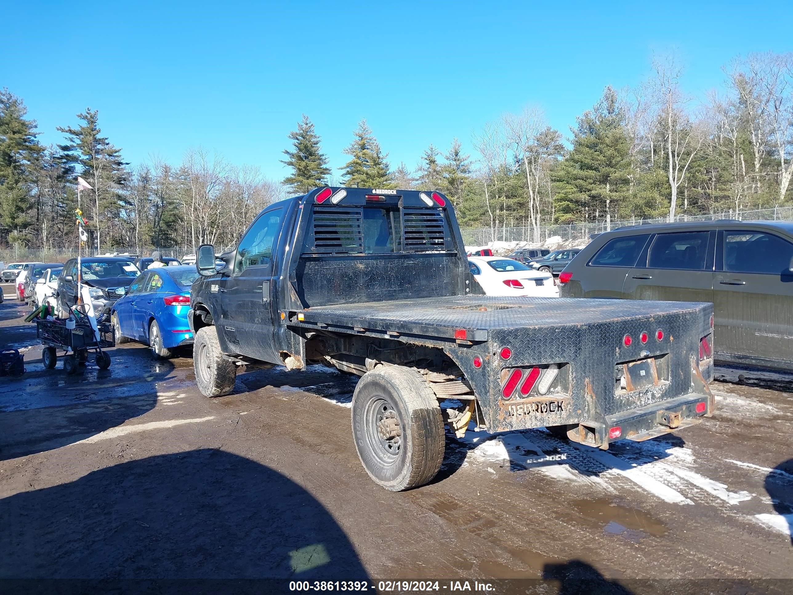 Photo 5 VIN: 1FTSF31F93EA53864 - FORD F350 