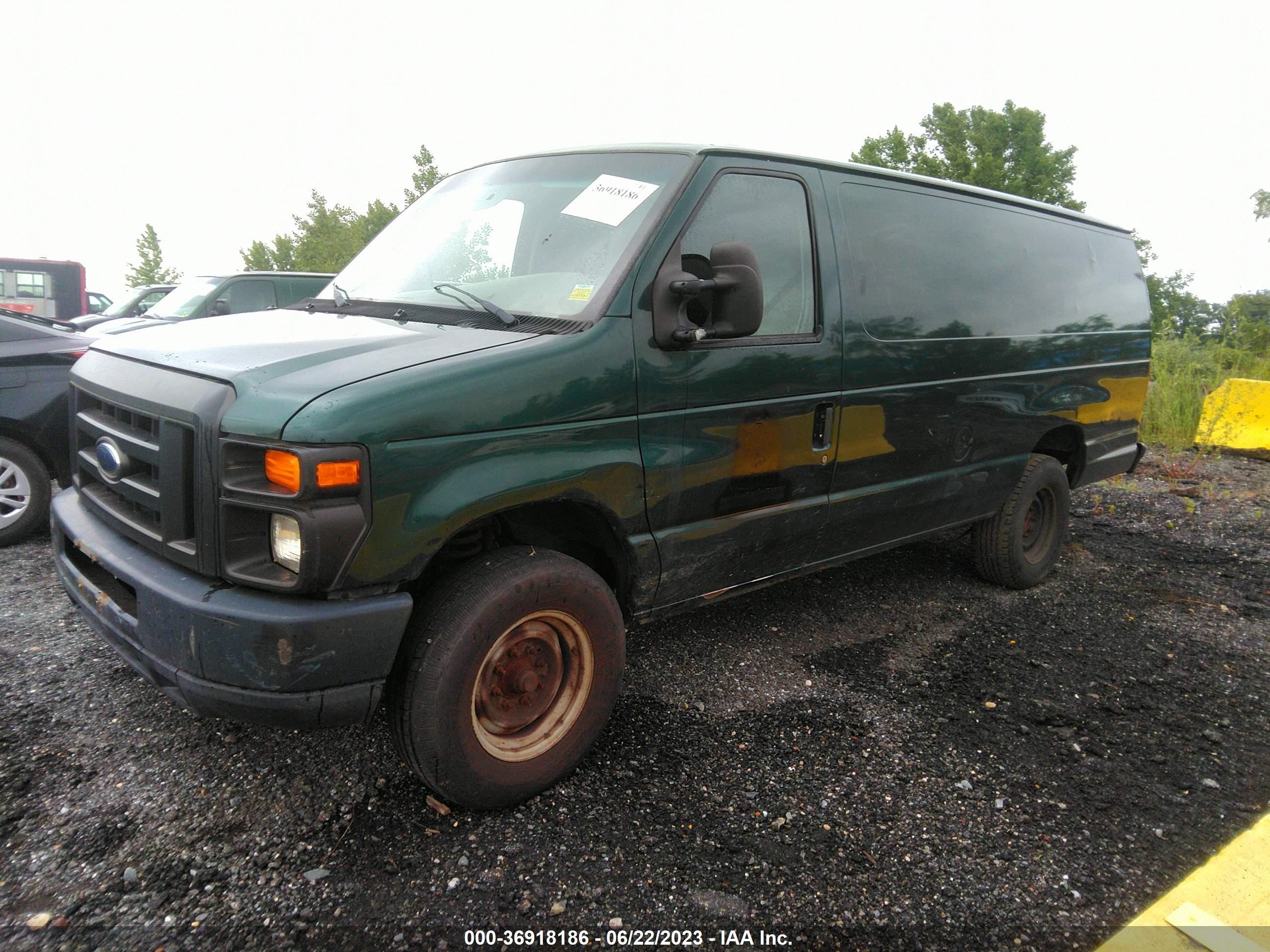 Photo 1 VIN: 1FTSS34L98DB41730 - FORD ECONOLINE 