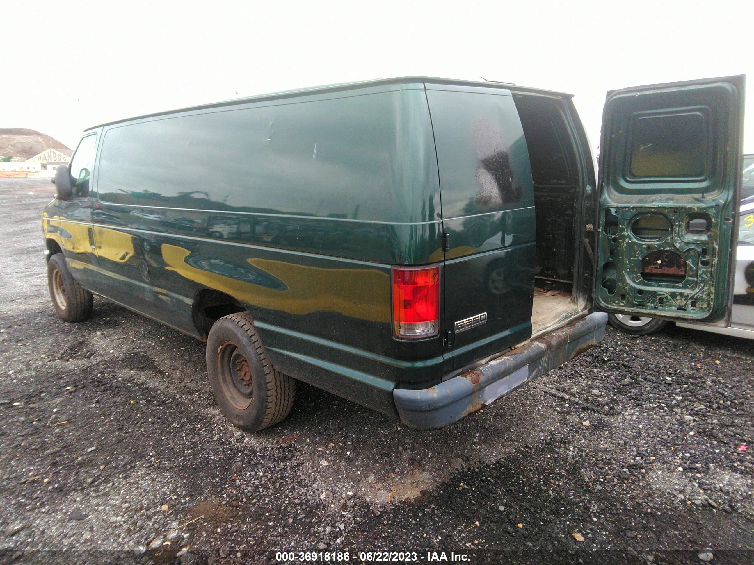 Photo 2 VIN: 1FTSS34L98DB41730 - FORD ECONOLINE 