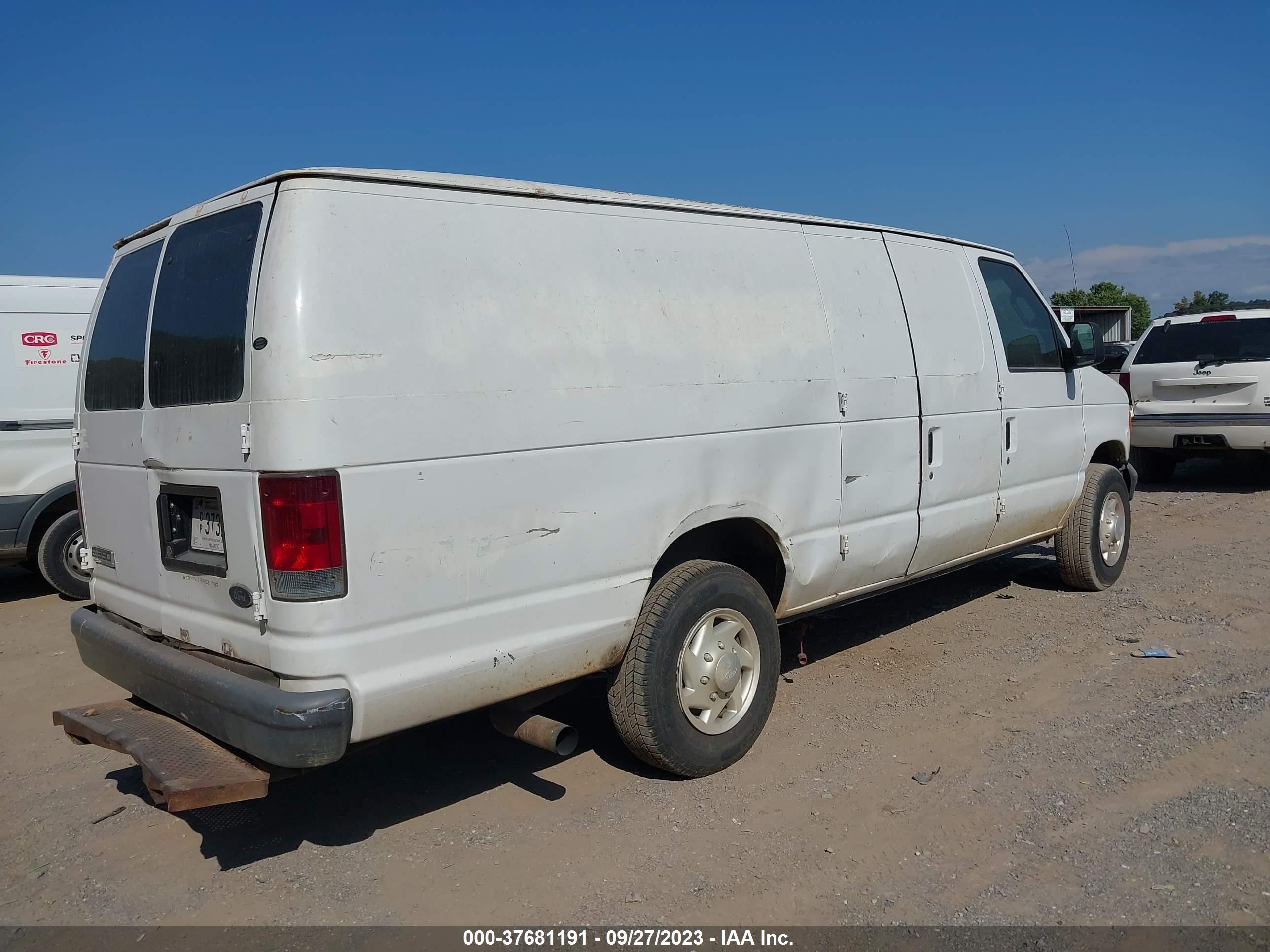 Photo 3 VIN: 1FTSS34P06DA88187 - FORD ECONOLINE 