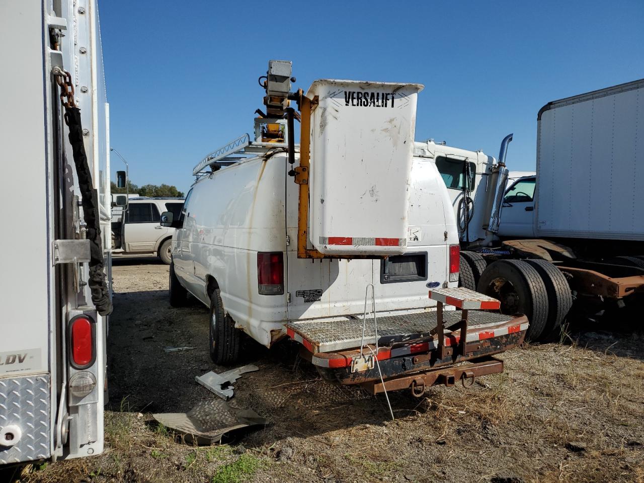 Photo 1 VIN: 1FTSS34P54HB21836 - FORD ECONOLINE 