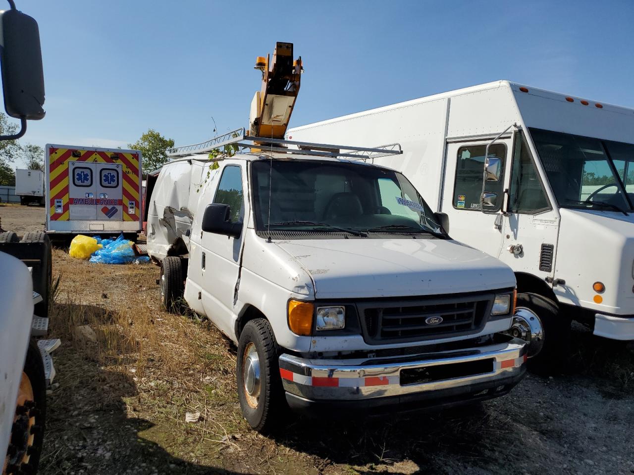 Photo 3 VIN: 1FTSS34P54HB21836 - FORD ECONOLINE 