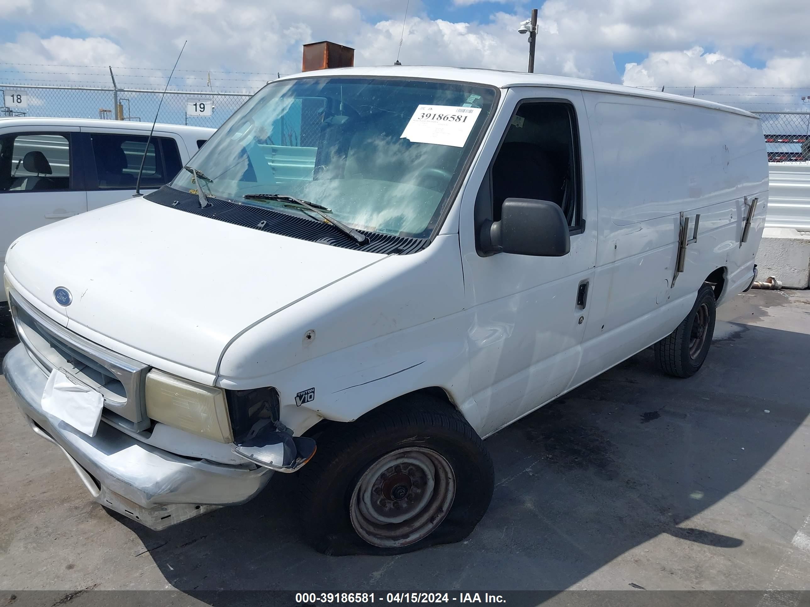 Photo 5 VIN: 1FTSS34S51HA87607 - FORD ECONOLINE 