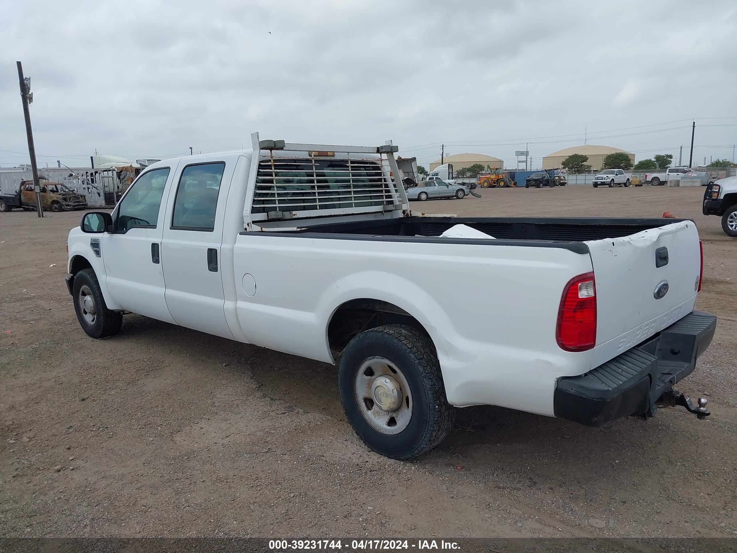 Photo 2 VIN: 1FTSW20568ED64095 - FORD F250 