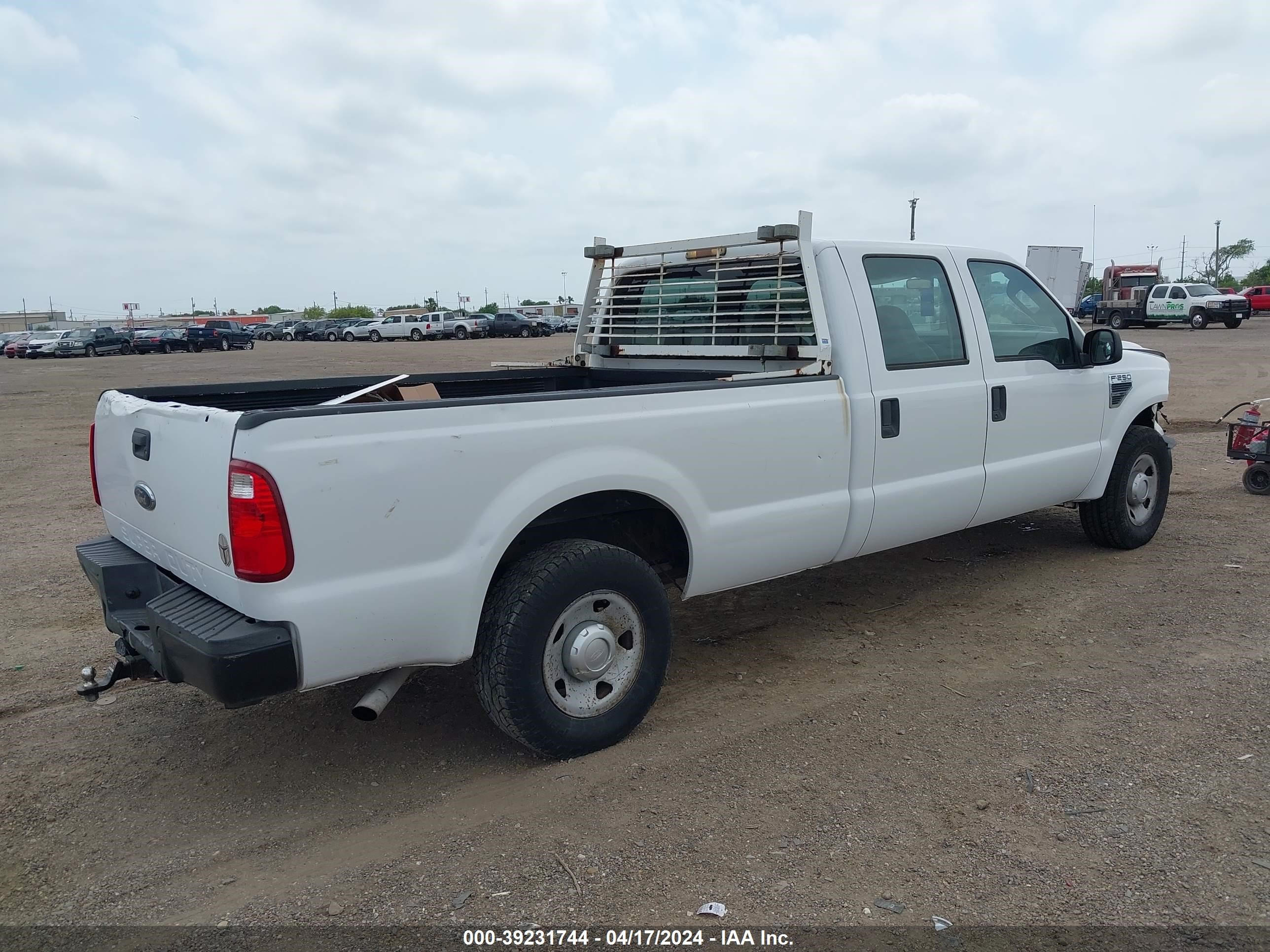 Photo 3 VIN: 1FTSW20568ED64095 - FORD F250 