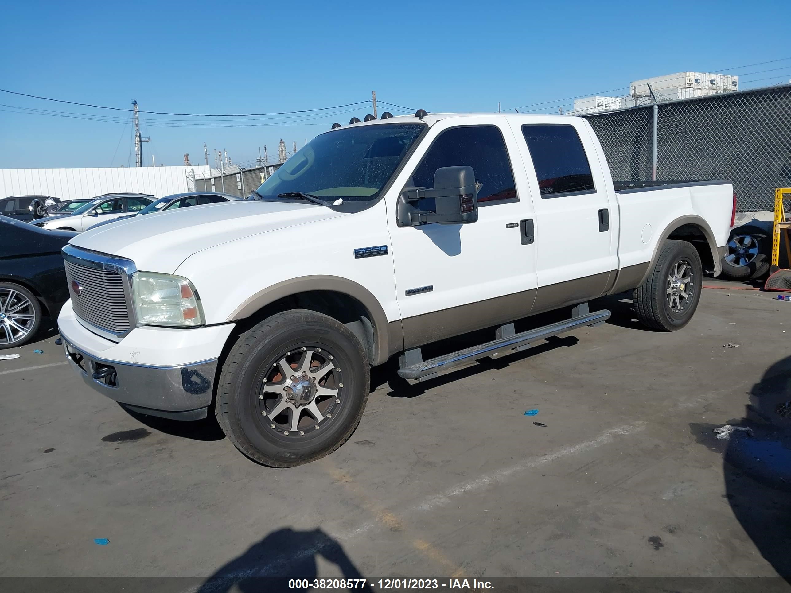 Photo 1 VIN: 1FTSW20P95EC65543 - FORD F250 