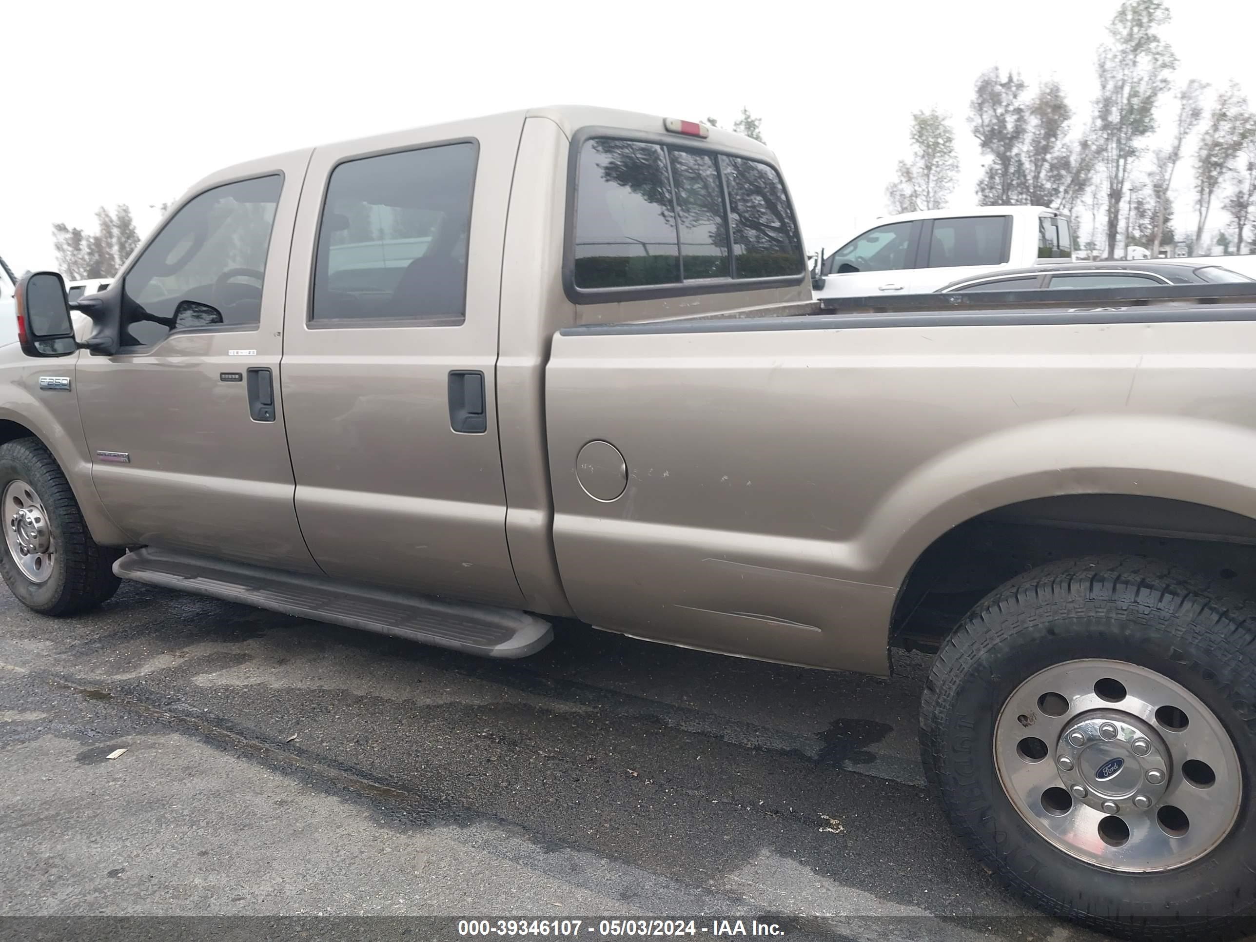 Photo 13 VIN: 1FTSW20PX5EC83372 - FORD F250 