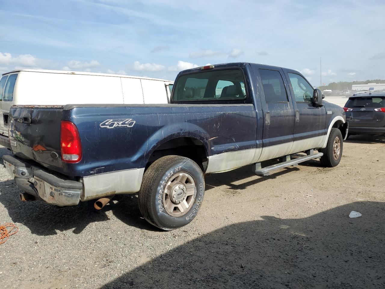 Photo 2 VIN: 1FTSW21525EB80041 - FORD F250 