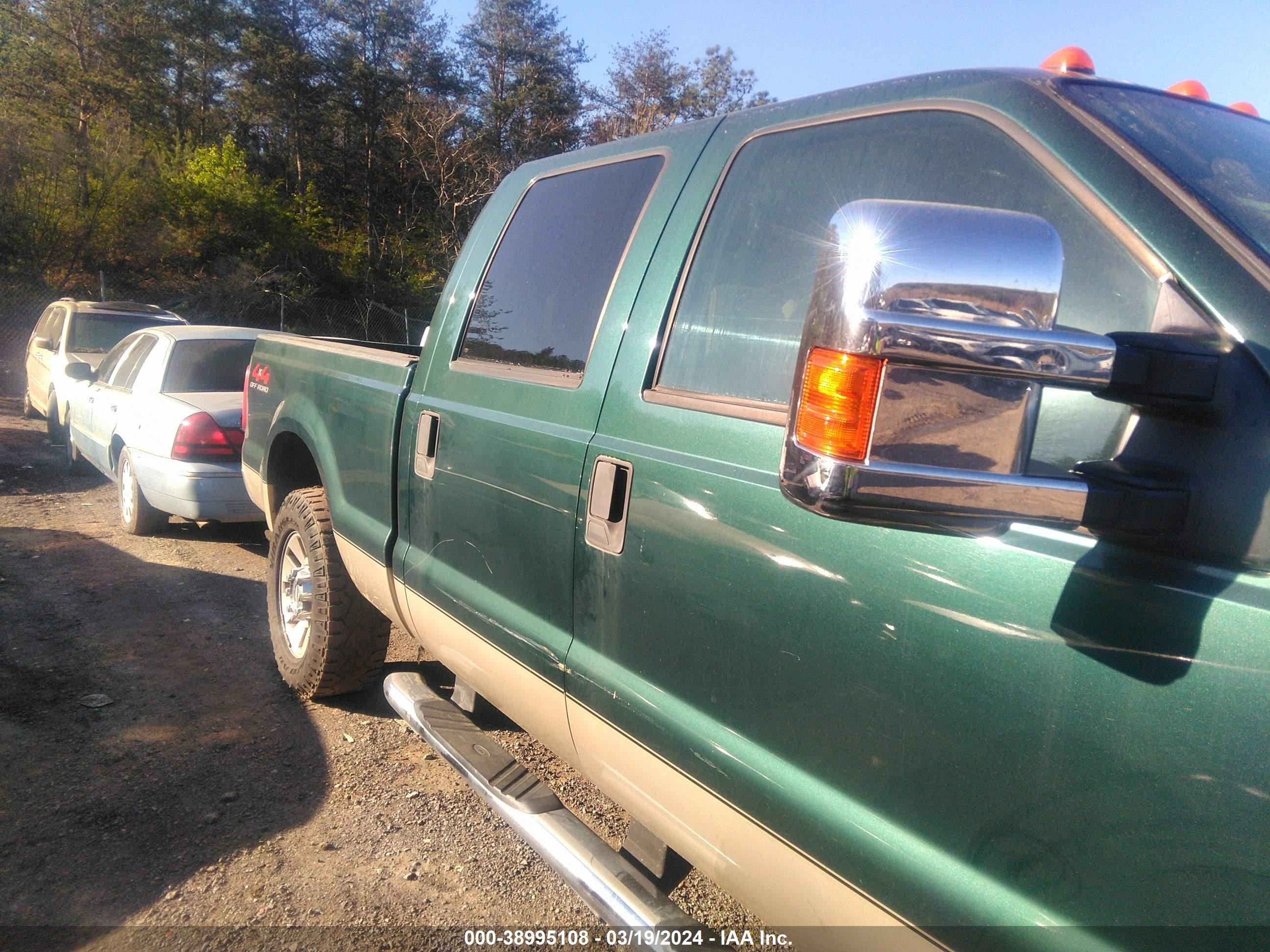 Photo 12 VIN: 1FTSW21598EB97701 - FORD F250 