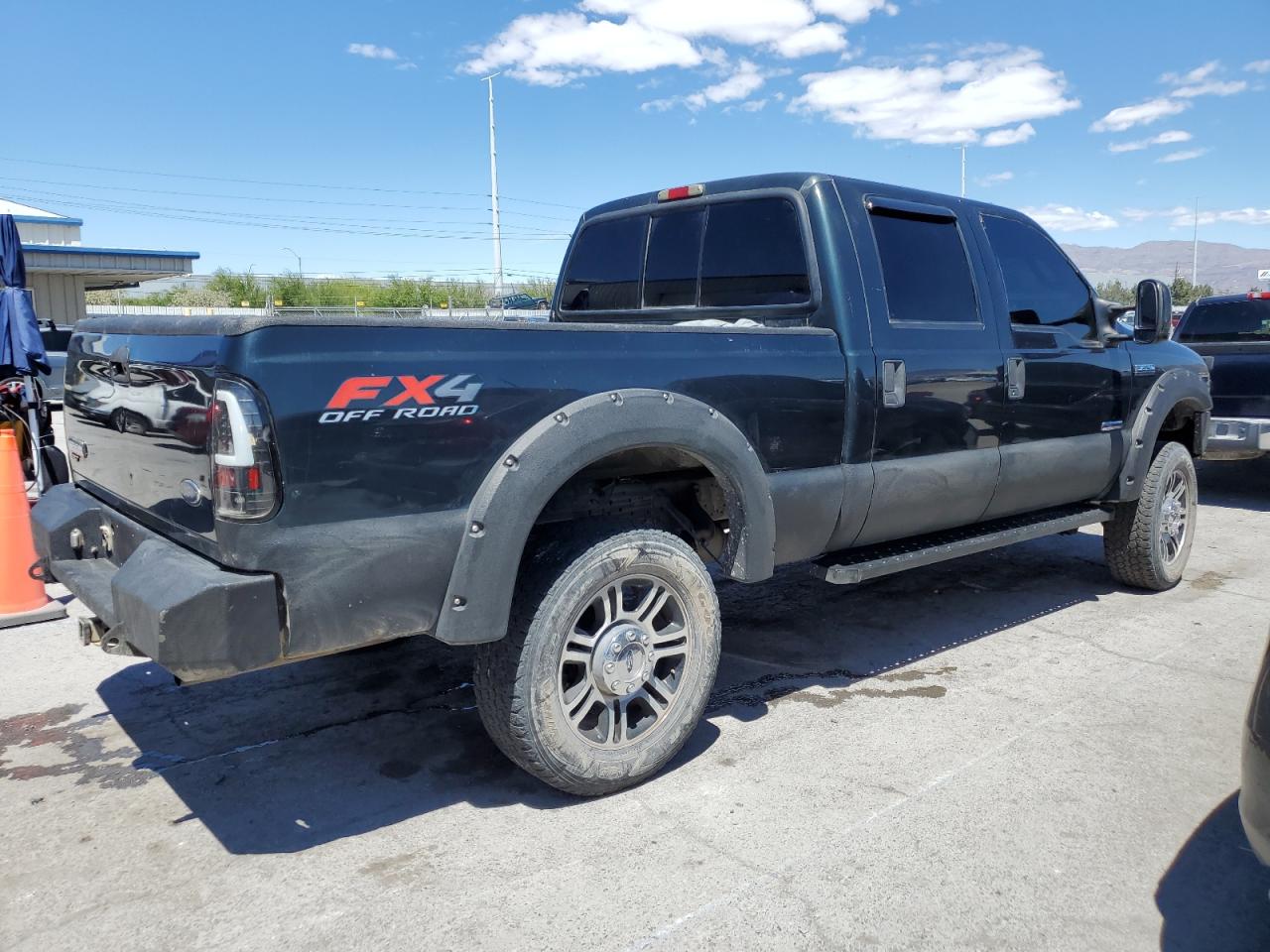 Photo 2 VIN: 1FTSW21P15ED05483 - FORD F250 