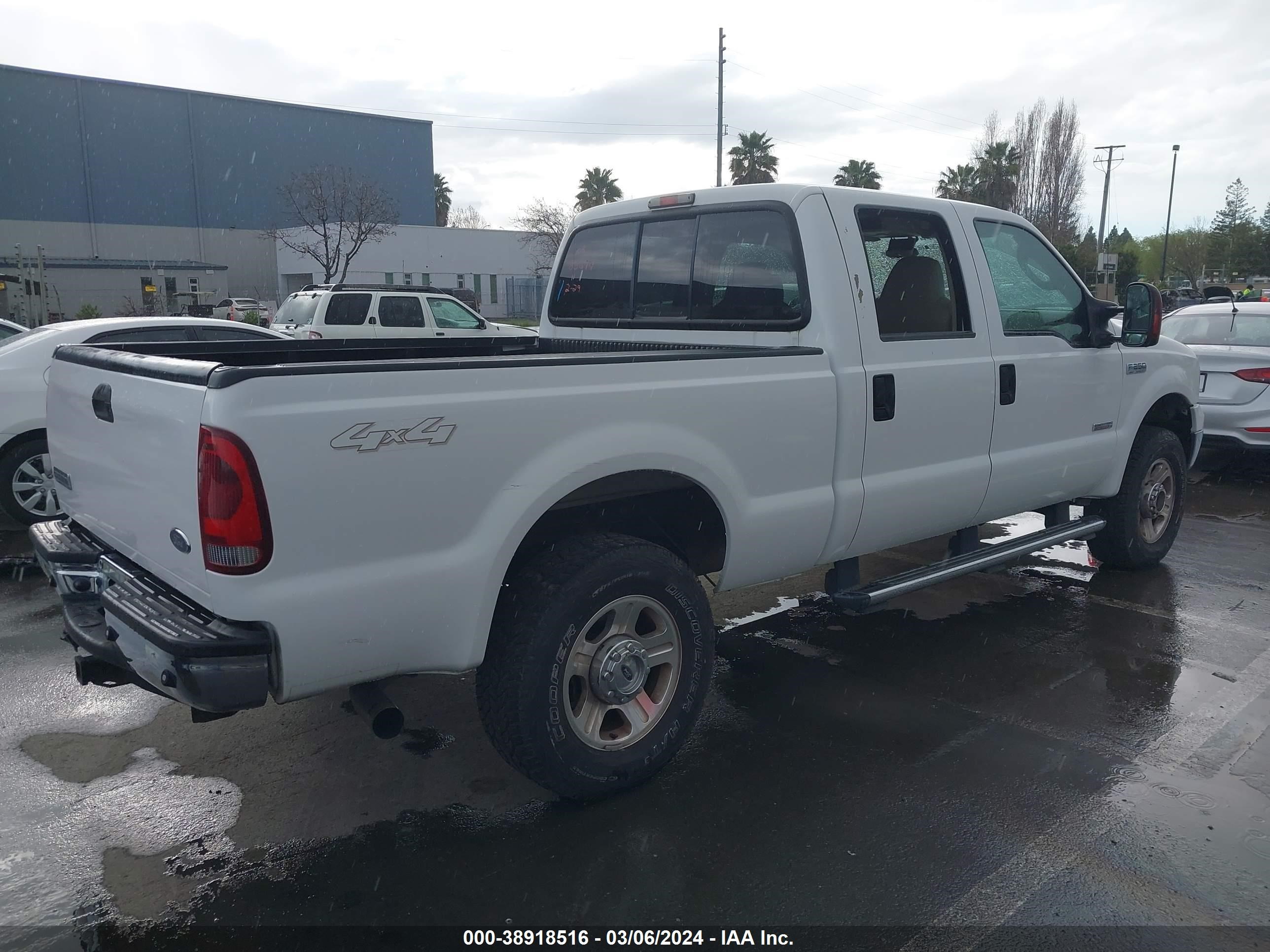 Photo 3 VIN: 1FTSW21P16EC91201 - FORD F250 