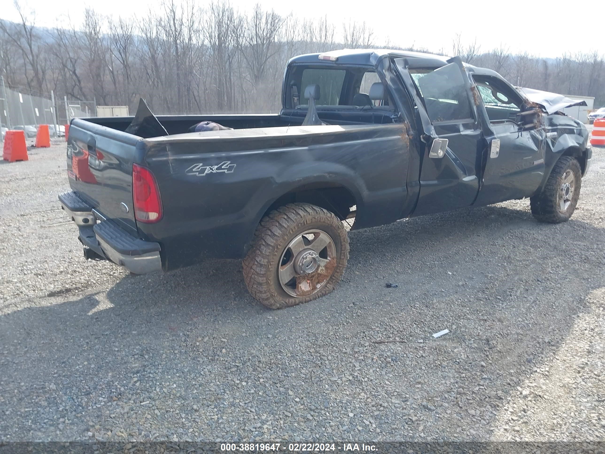 Photo 3 VIN: 1FTSW21P17EA66861 - FORD F250 