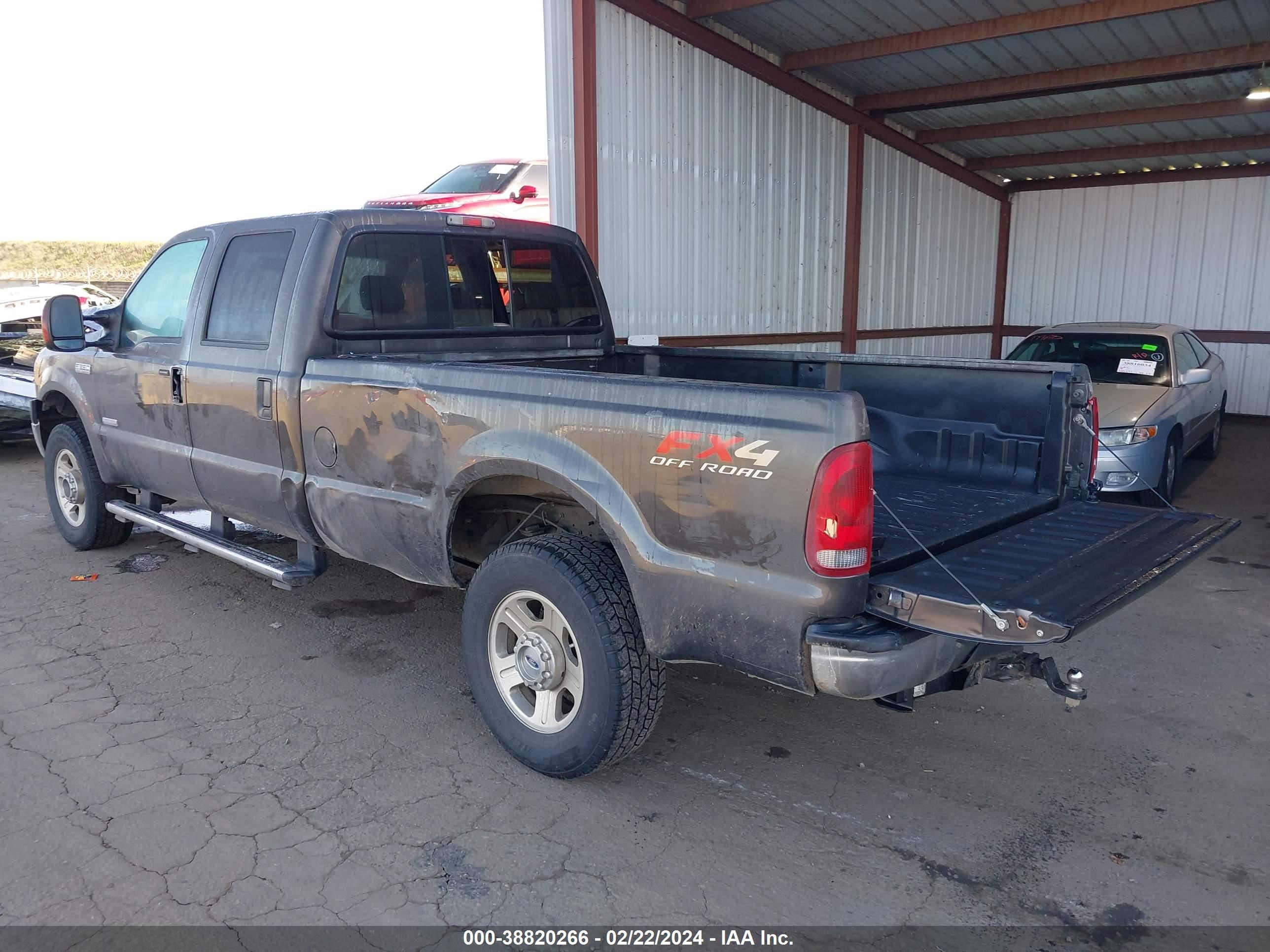 Photo 2 VIN: 1FTSW21P26EC78036 - FORD F250 