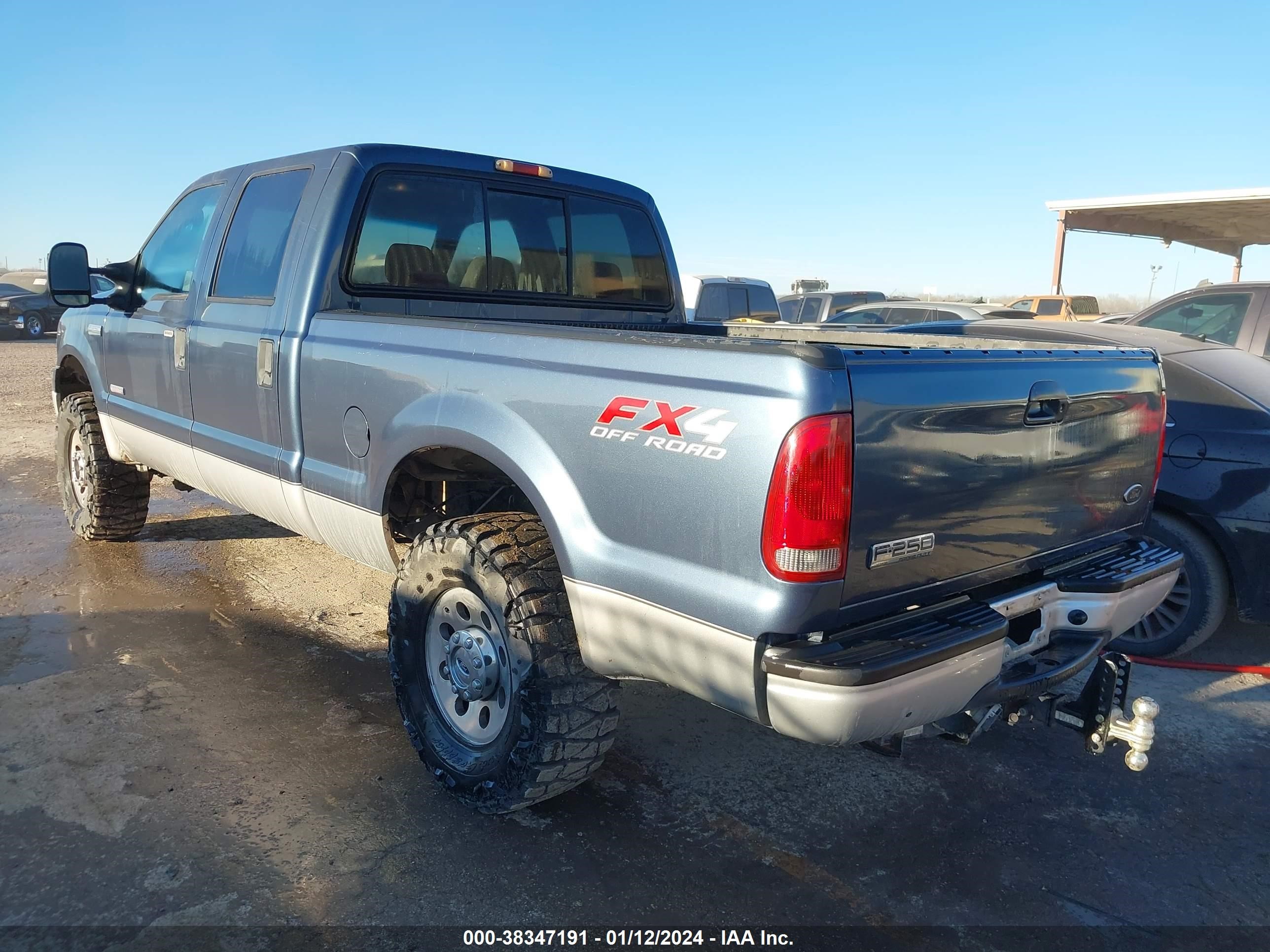 Photo 2 VIN: 1FTSW21P35EA81262 - FORD F250 