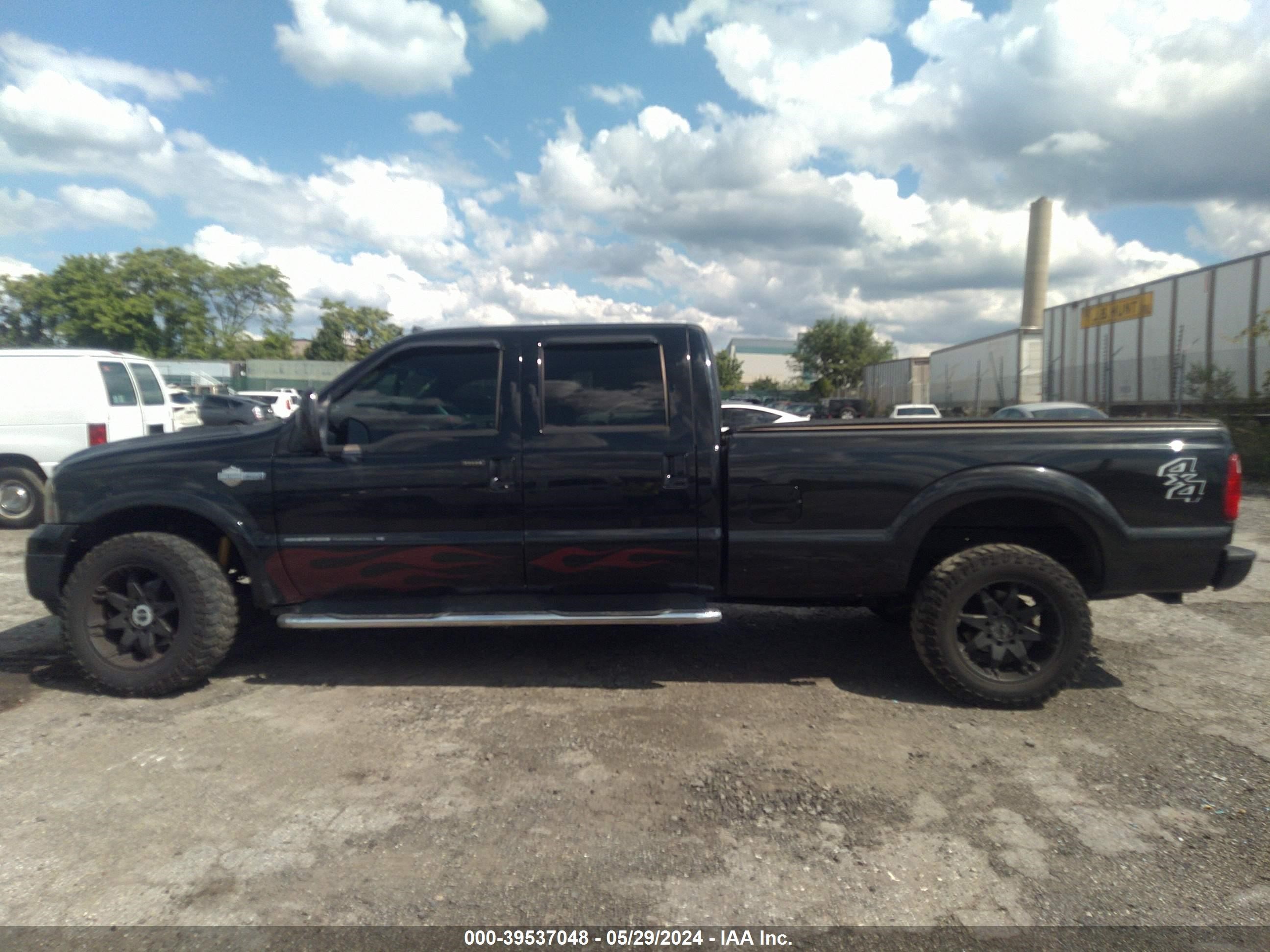 Photo 12 VIN: 1FTSW21P45EB41503 - FORD F250 