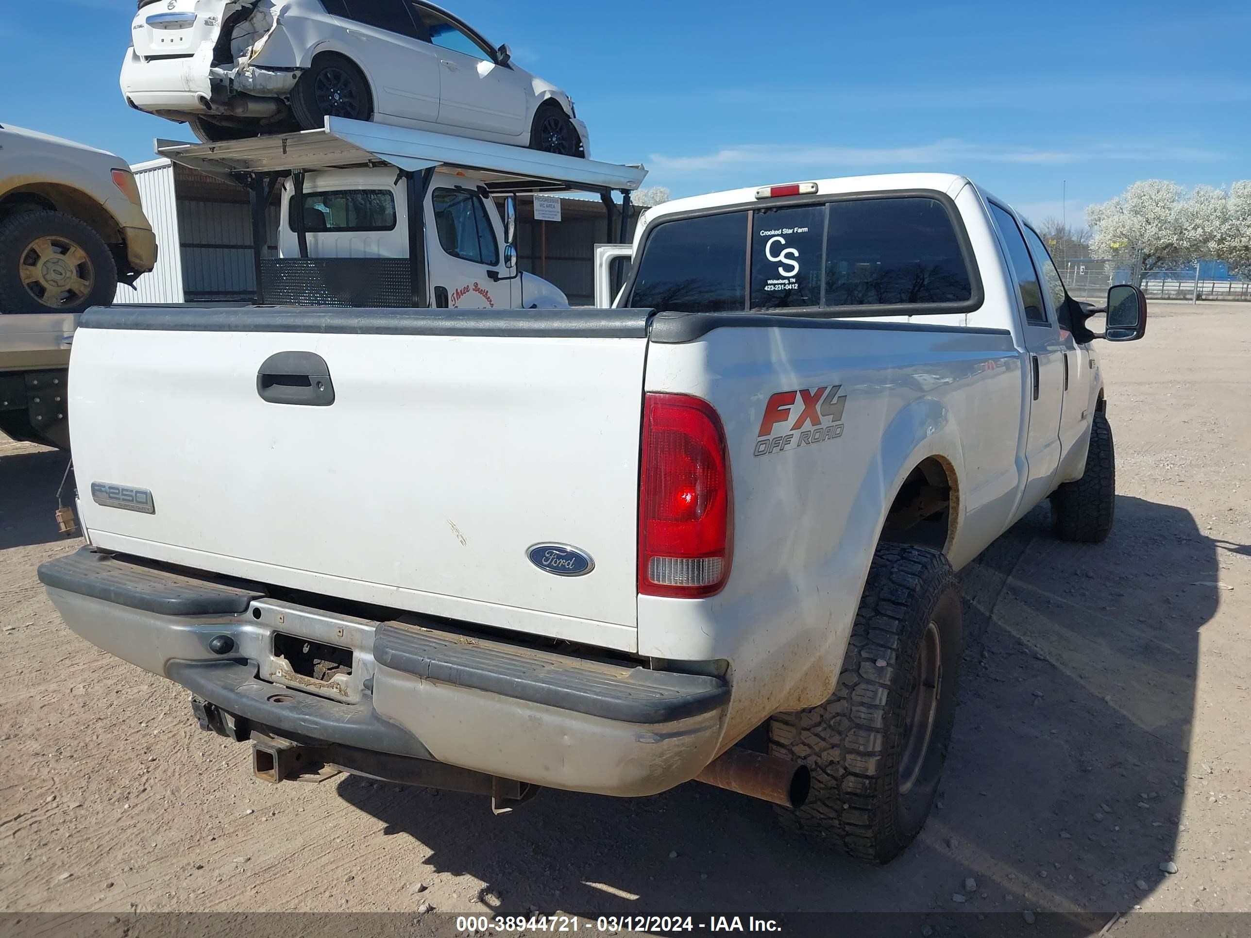 Photo 3 VIN: 1FTSW21P55EA32581 - FORD F250 