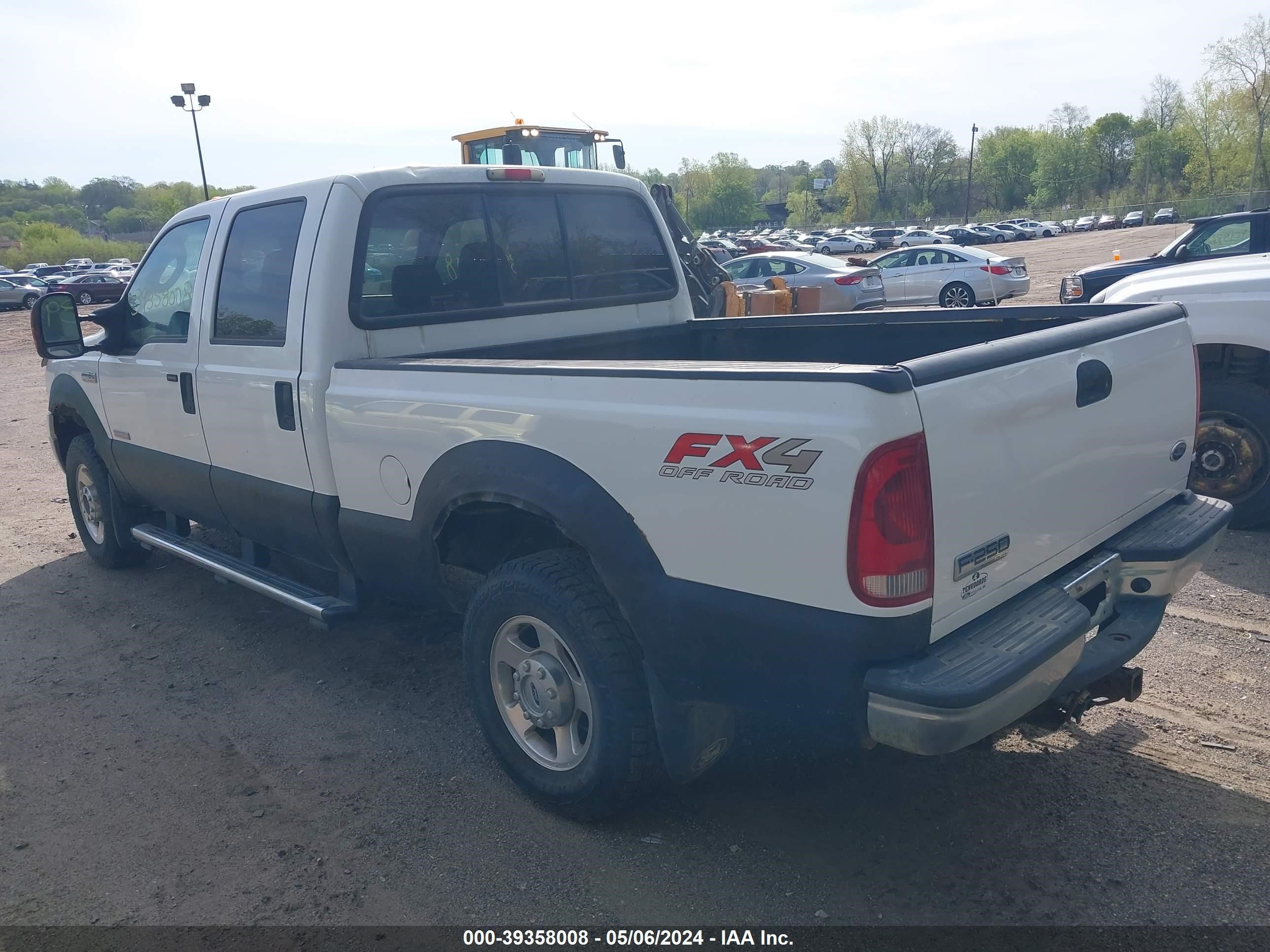 Photo 2 VIN: 1FTSW21P55EC99462 - FORD F250 