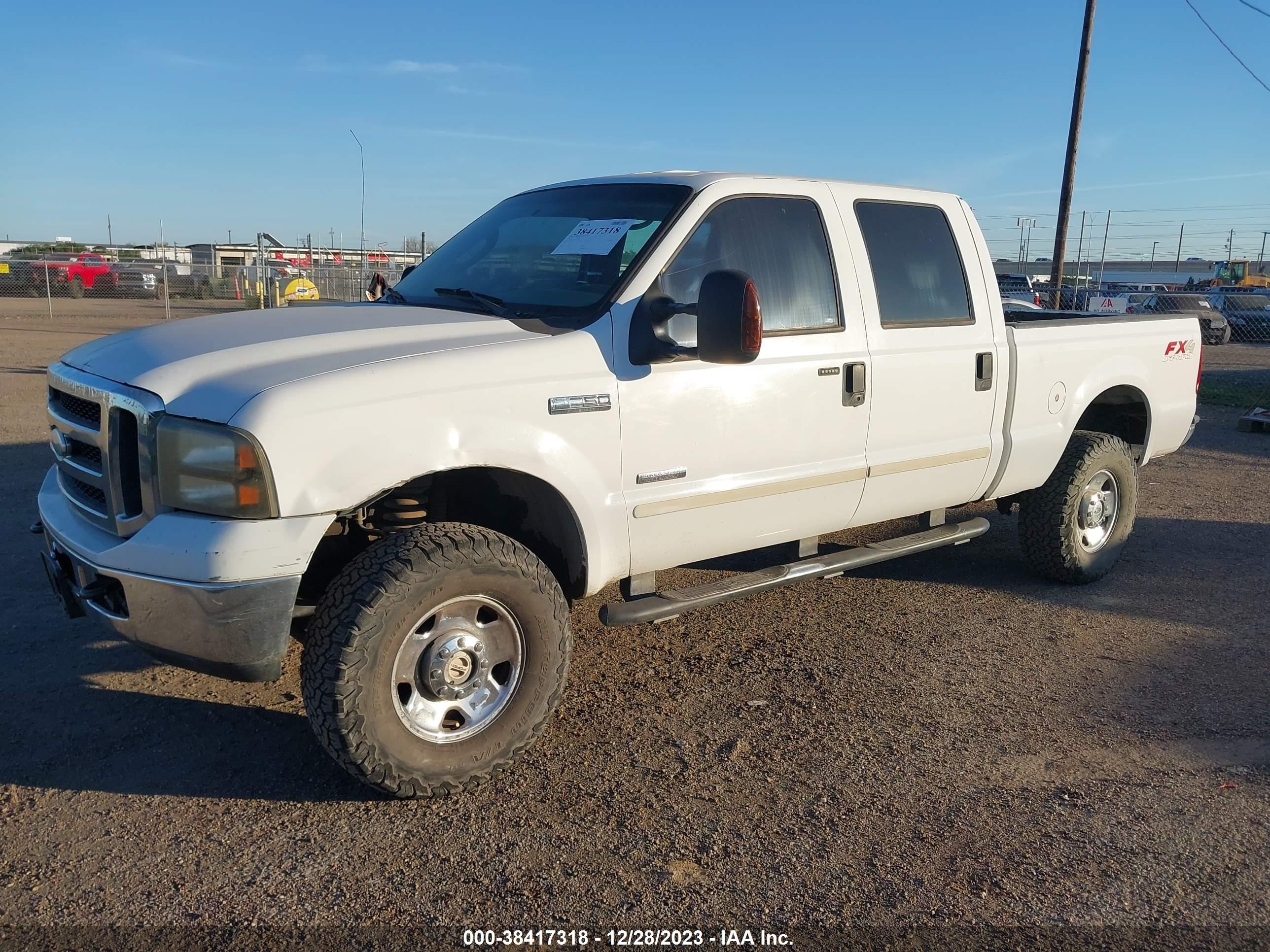 Photo 1 VIN: 1FTSW21P55ED10170 - FORD F250 