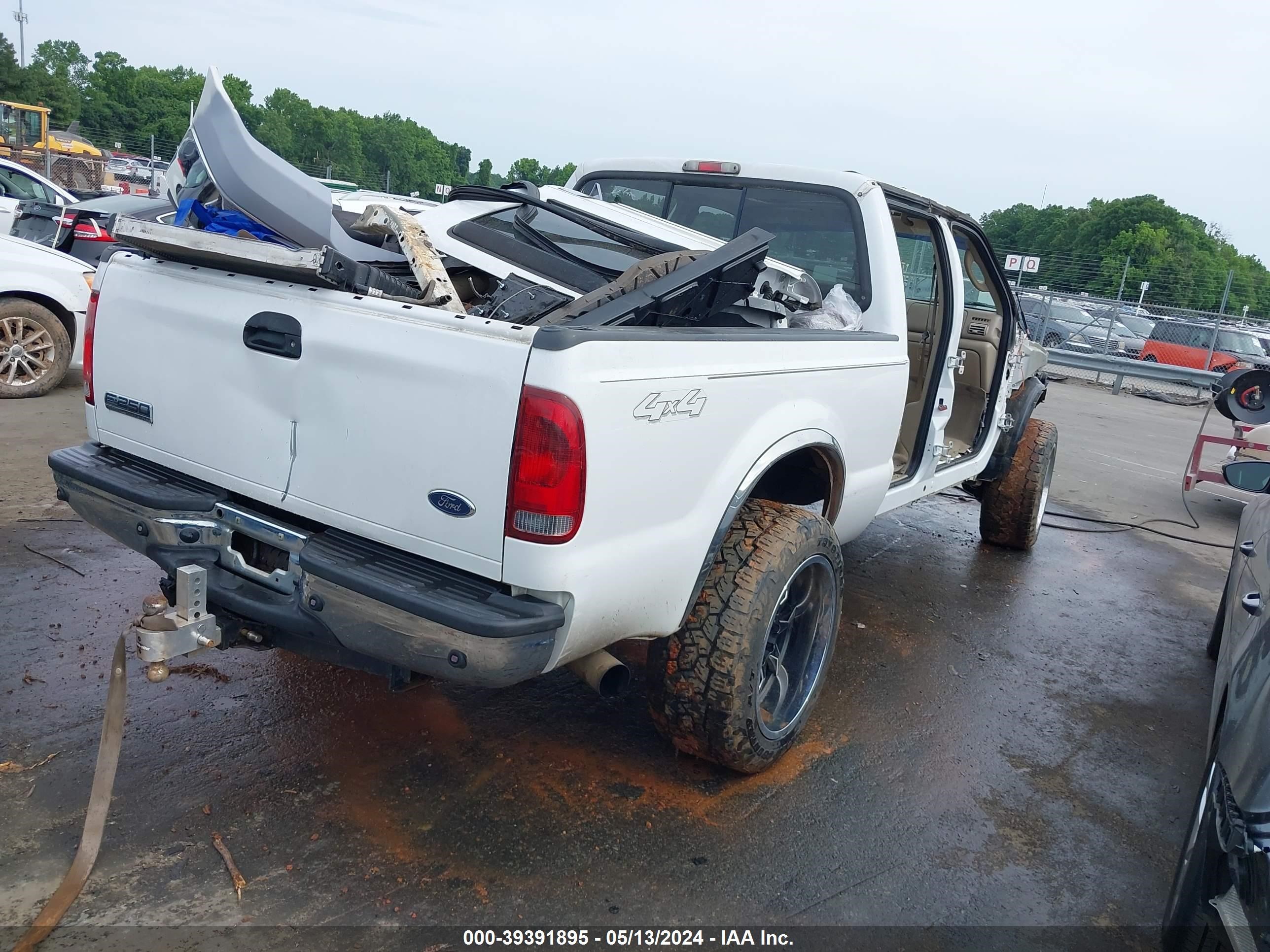 Photo 3 VIN: 1FTSW21P57EA60268 - FORD F250 