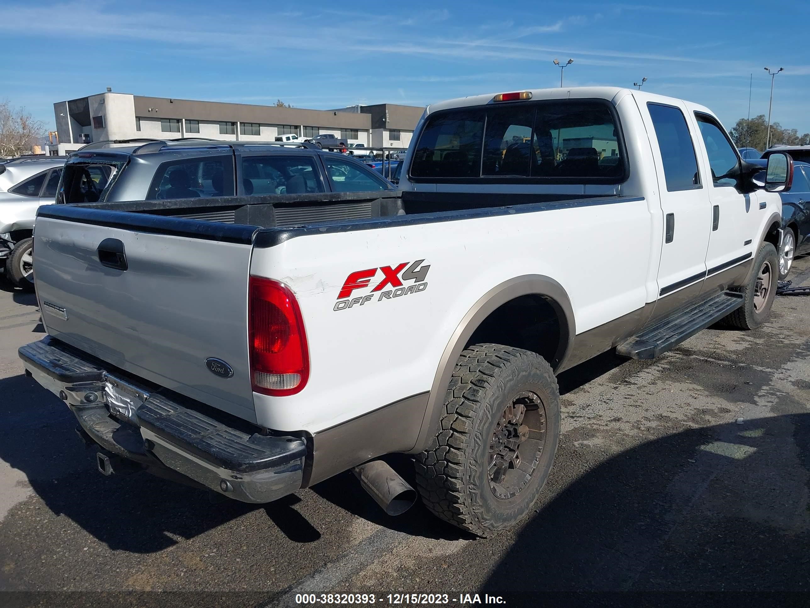 Photo 3 VIN: 1FTSW21P66EA94606 - FORD F250 