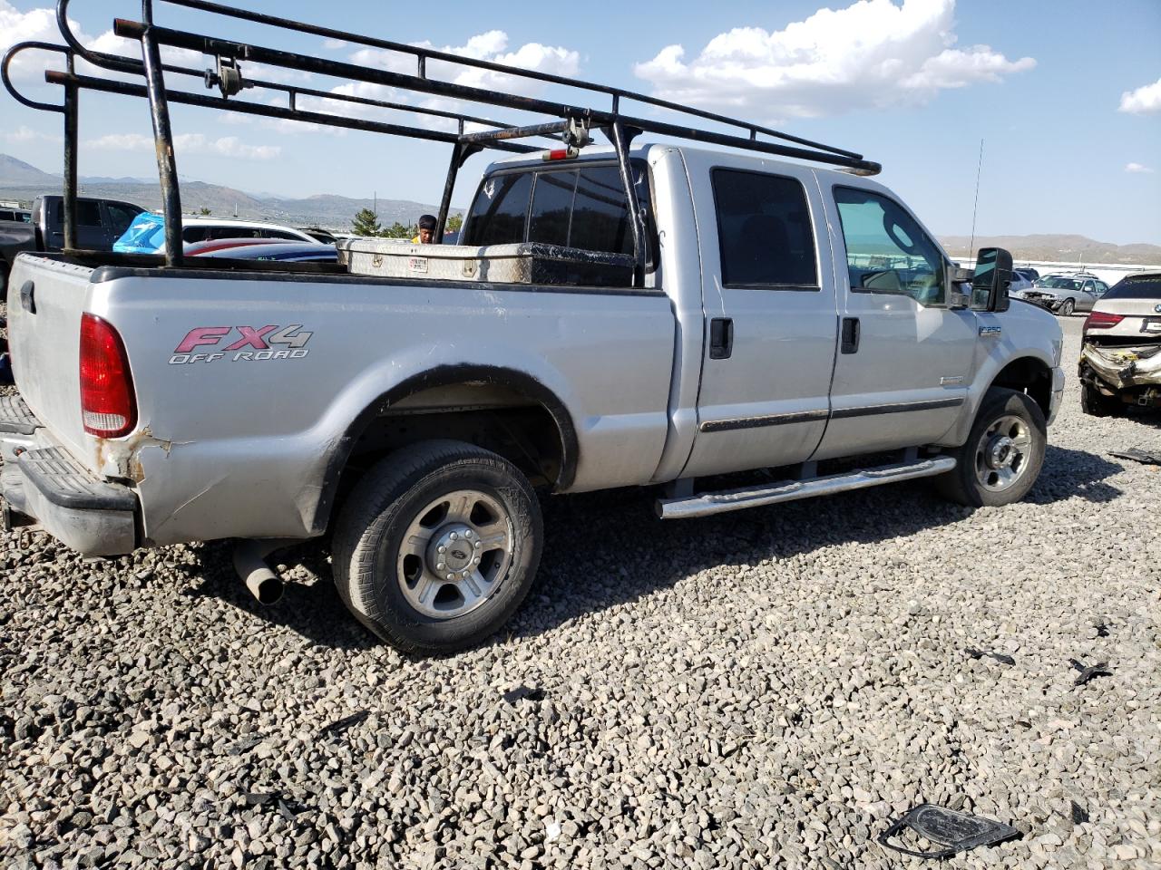 Photo 2 VIN: 1FTSW21P76EA64093 - FORD F250 